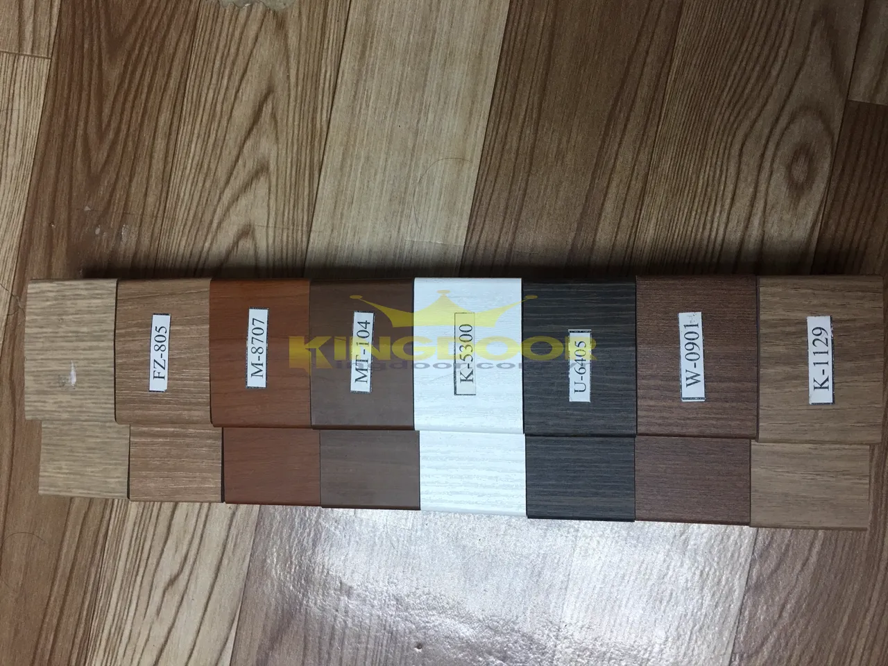 màu cửa nhựa abs hàn quốc