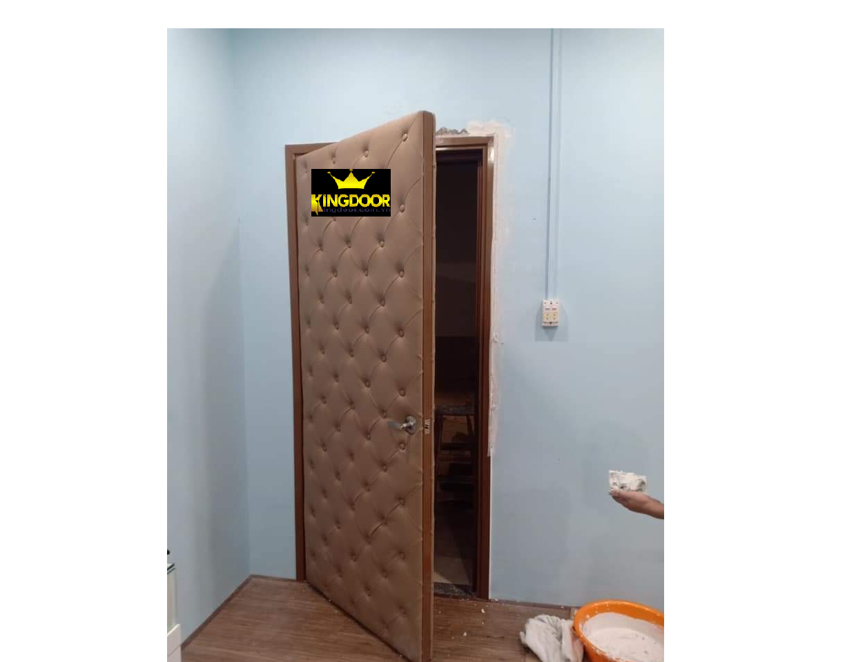 cửa gỗ công nghiệp HDF MDF
