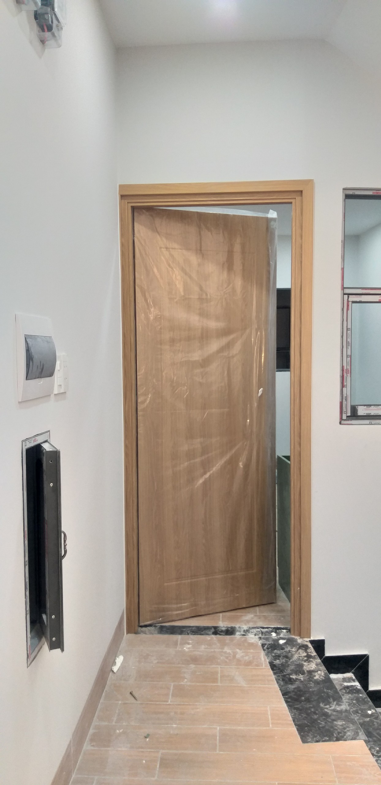 cửa nhựa gỗ composite