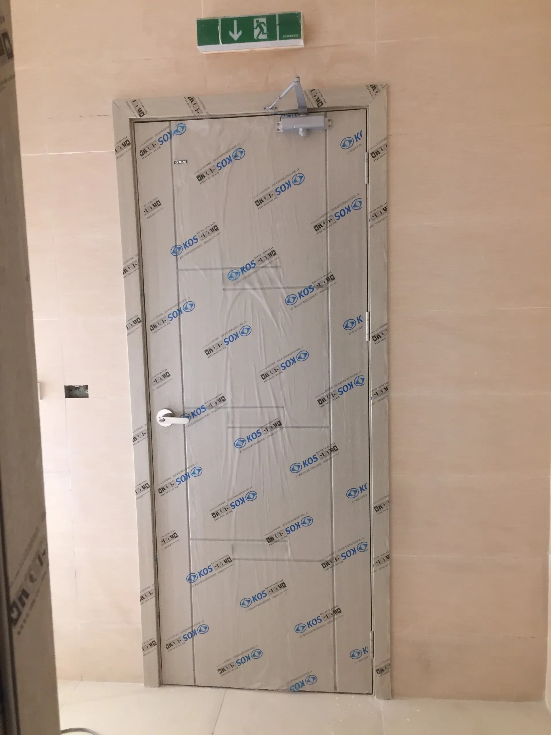 cửa nhựa ABS tại bình thạnh