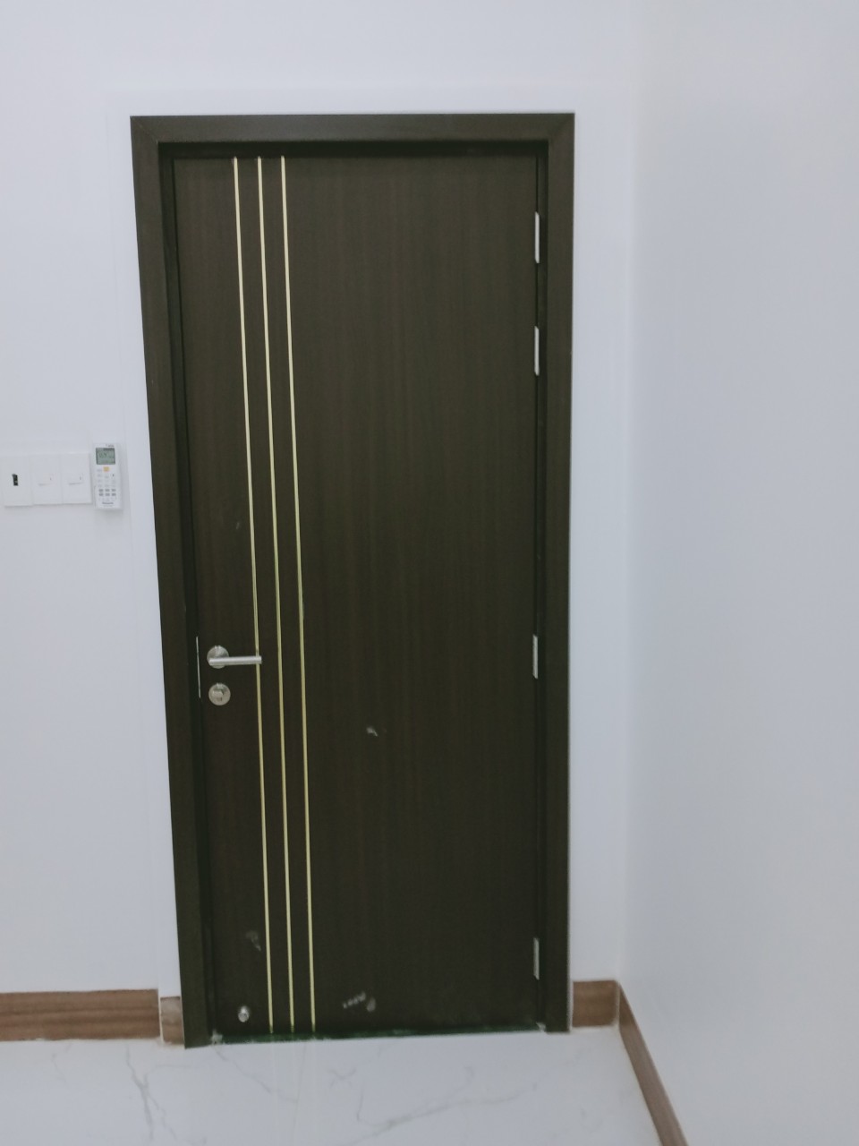cửa nhựa gỗ composite