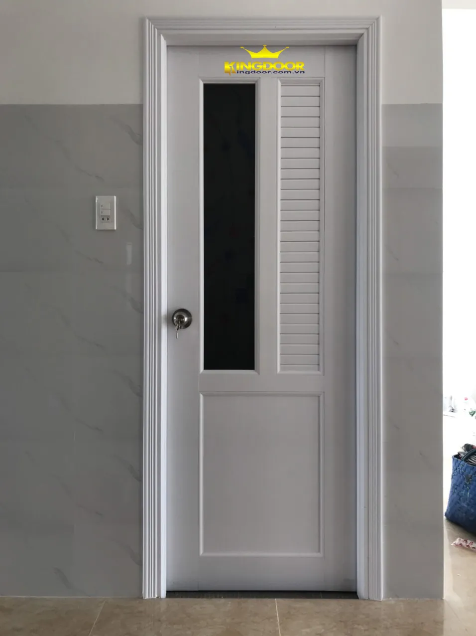 Cửa đài loan tại Quận 2 