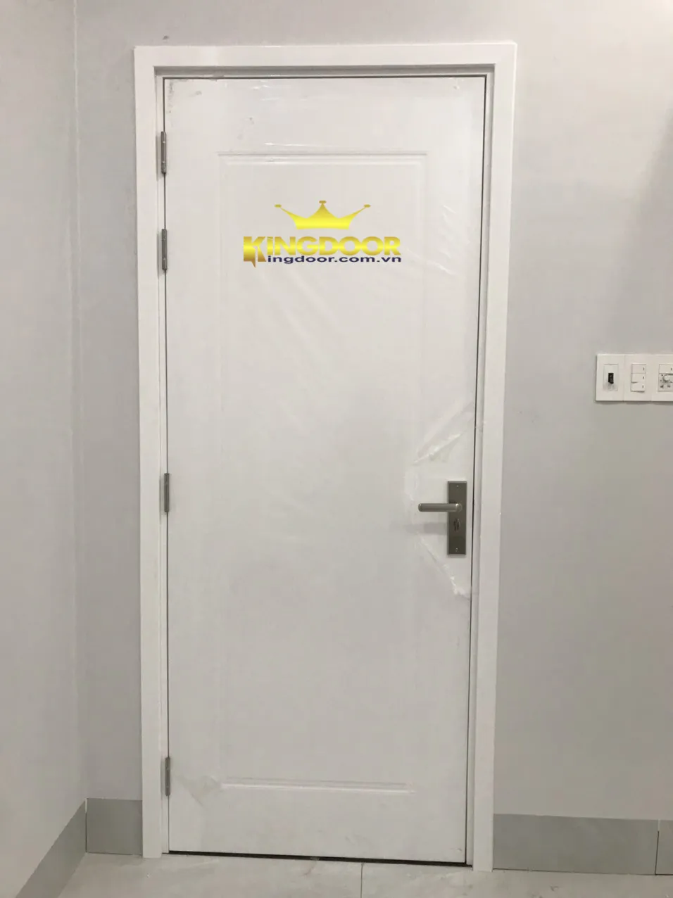 Cửa nhựa gỗ nhà tắm composite