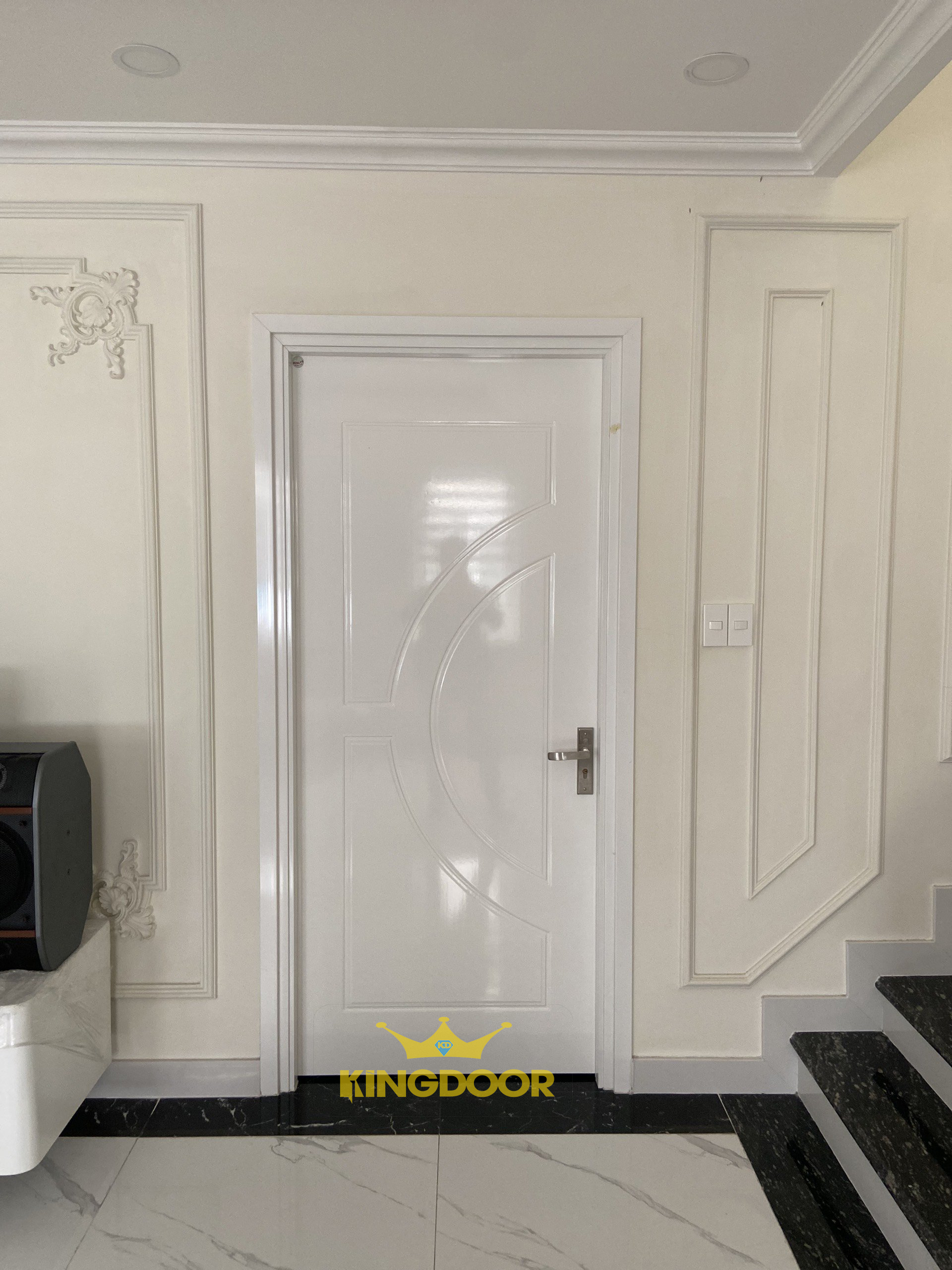 Giá cửa nhựa composite