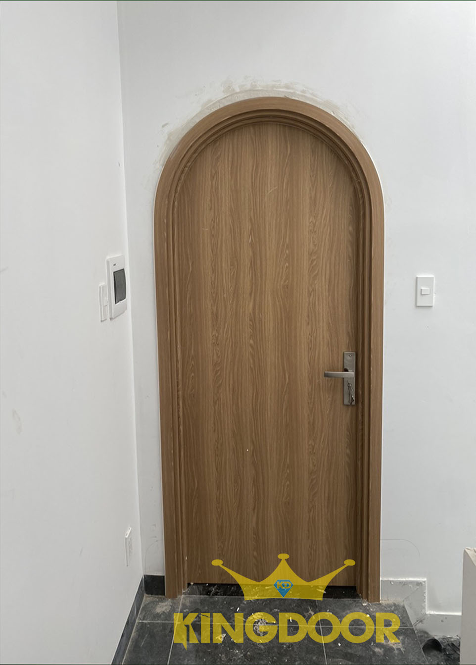 cua-vom-composite-tai-quan-7