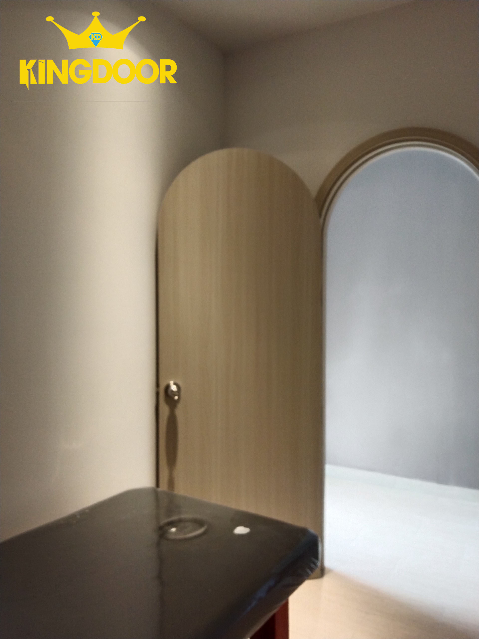 cua-vom-nhua-composite-tai-quan-4