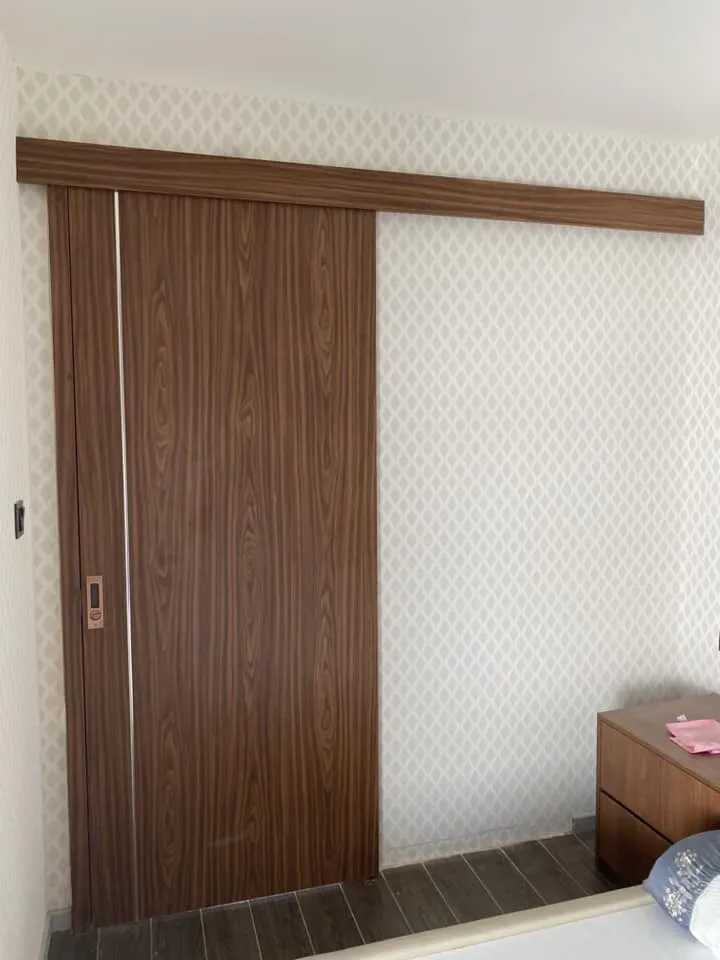 Cửa lùa gỗ công nghiệp