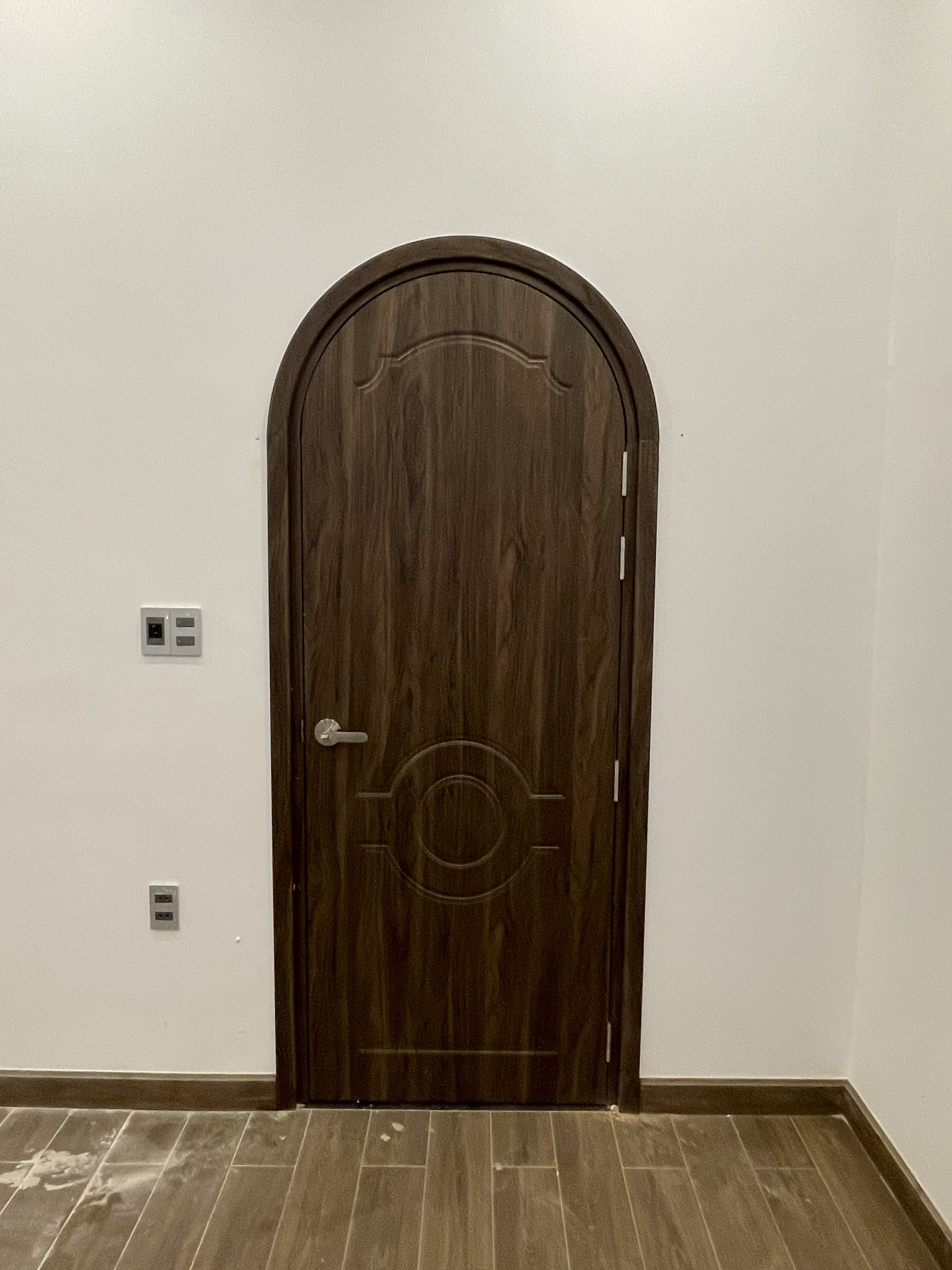 cua-vom-nhua-composite 