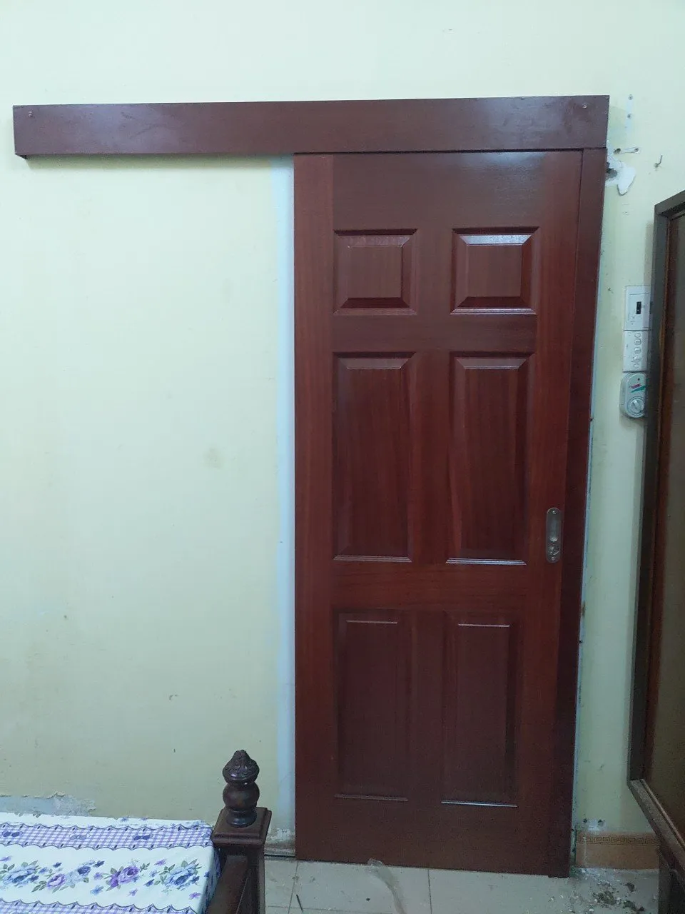 Cửa lùa gỗ công nghiệp