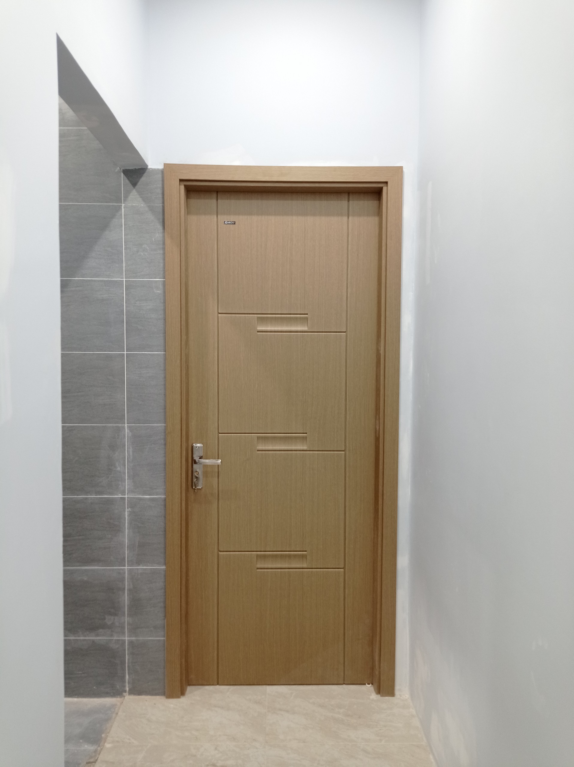 cua-nhua-abs-han-quoc-ca-mau