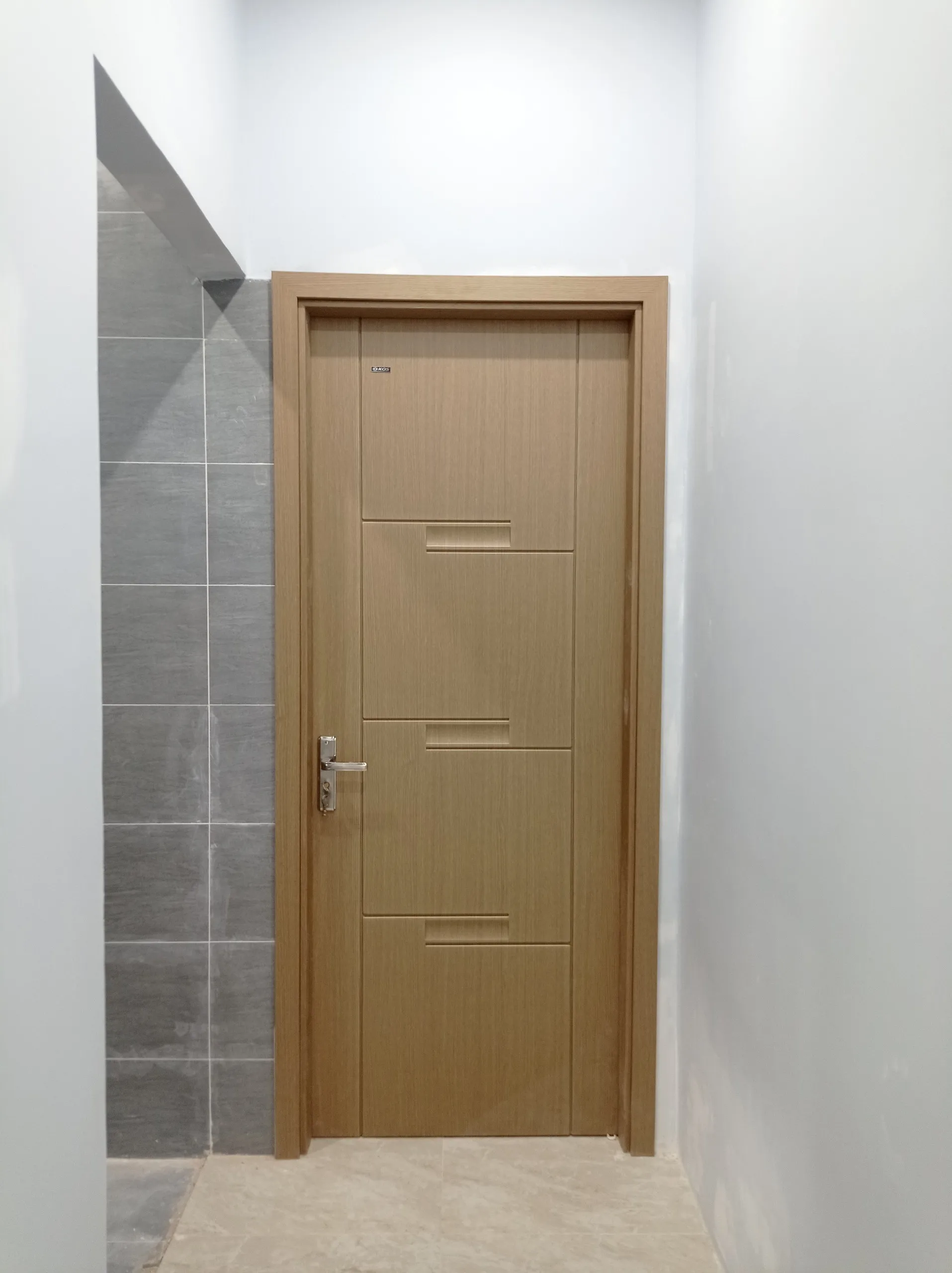 cua-nhua-abs-han-quoc-ca-mau