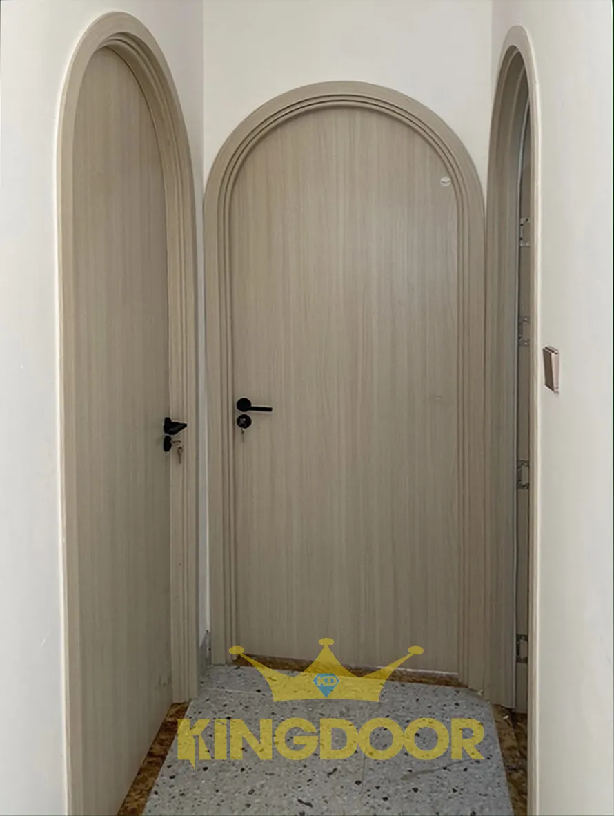 cua-vom-nhua-composite-nha-trang