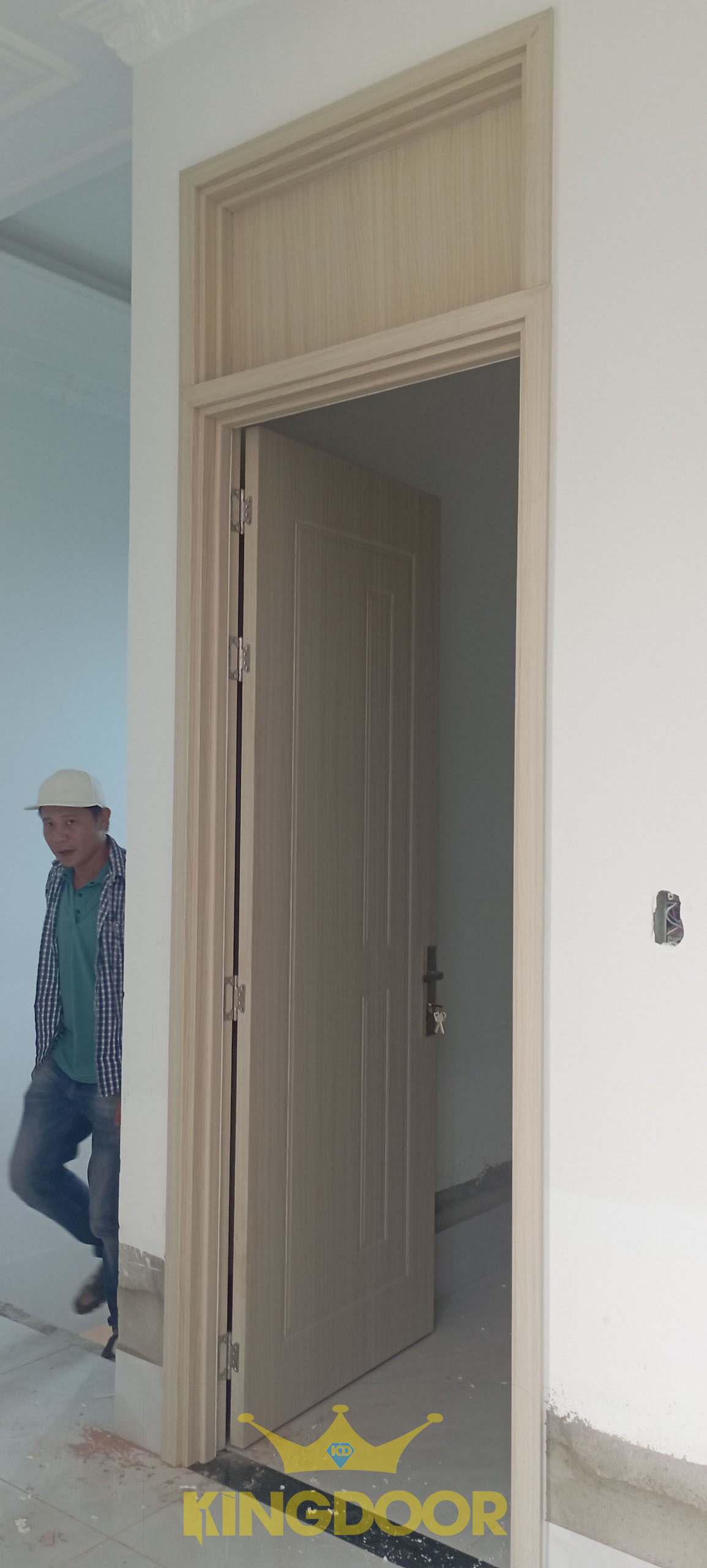 cua-nhua-composite-dong-nai