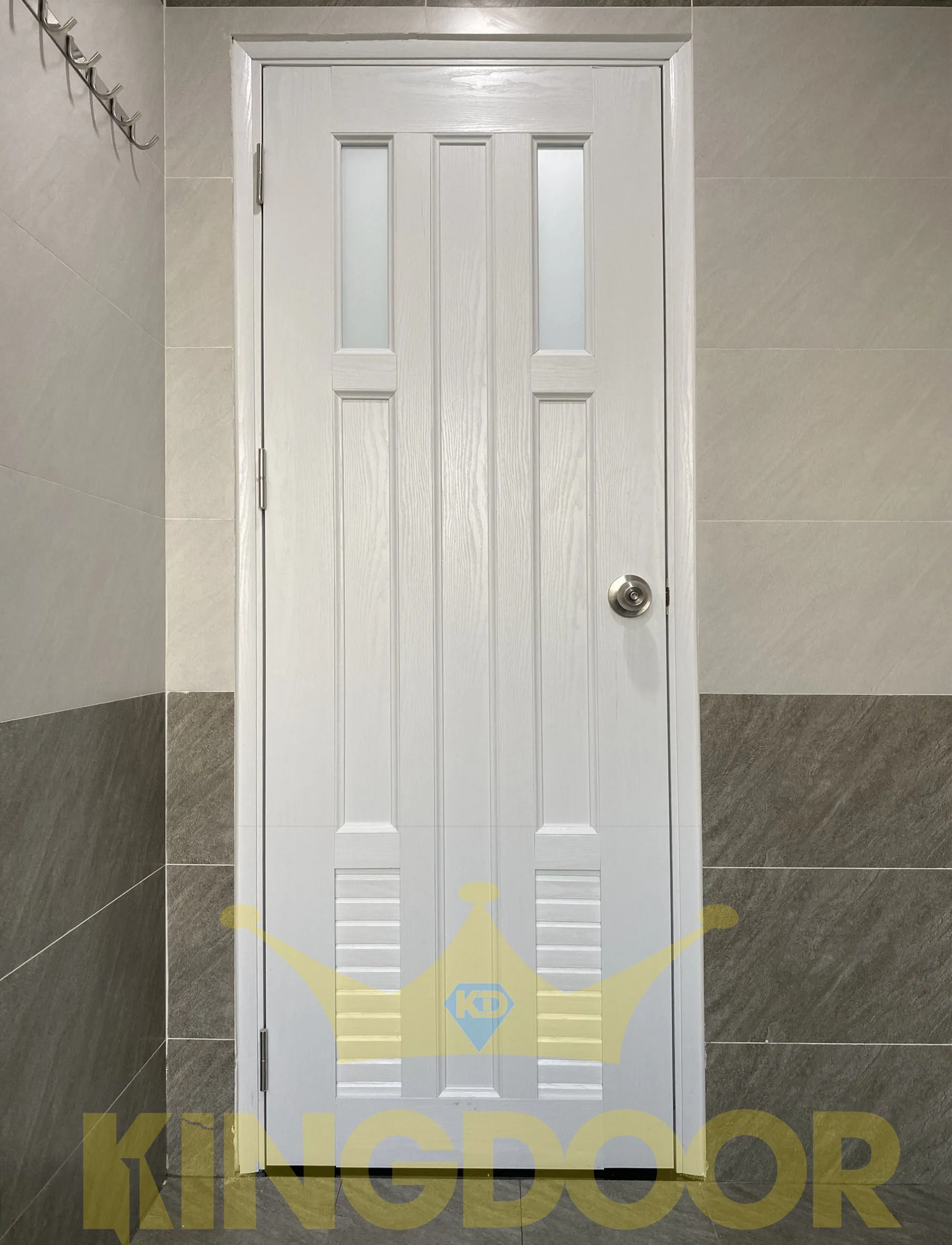 cua-nhua-dai-loan-chat-luong-tai-tphcm