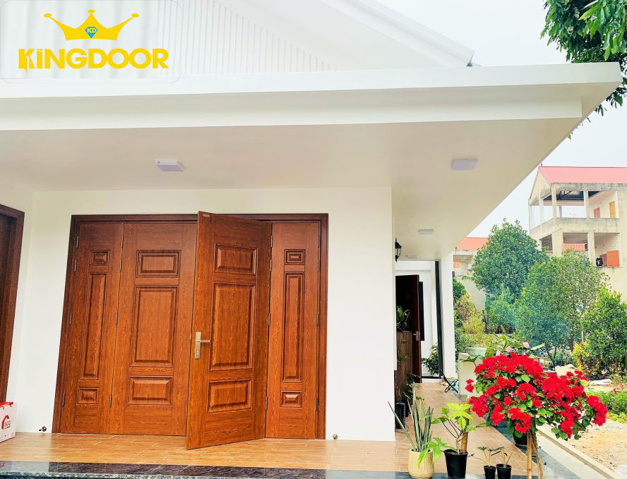 cua-thep-van-go-tai-dong-thap