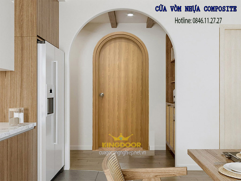 cua-vom-nhua-composite-tai-tan-binh