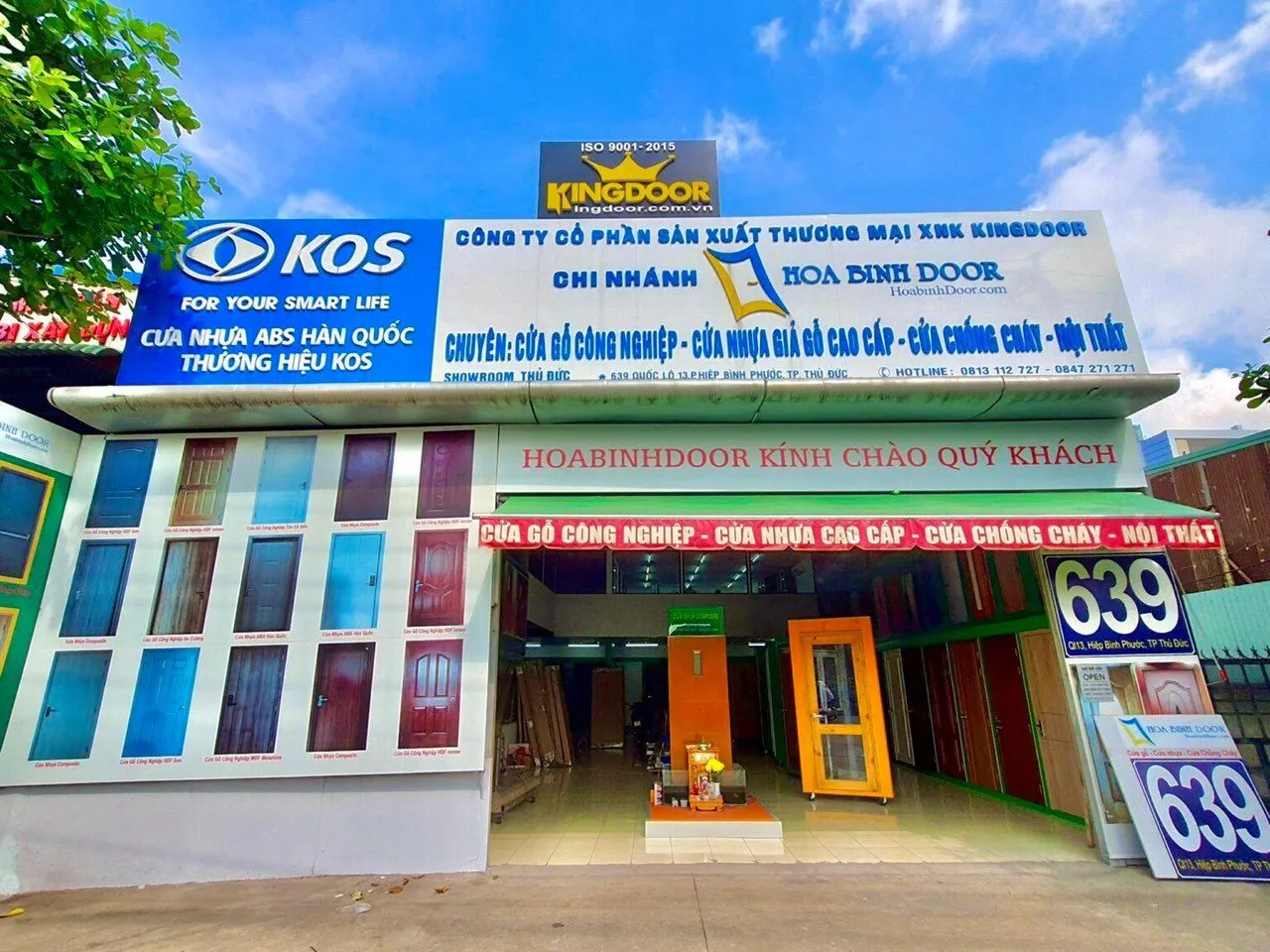 cua-hang-ban-cua-nhua-dai-loan