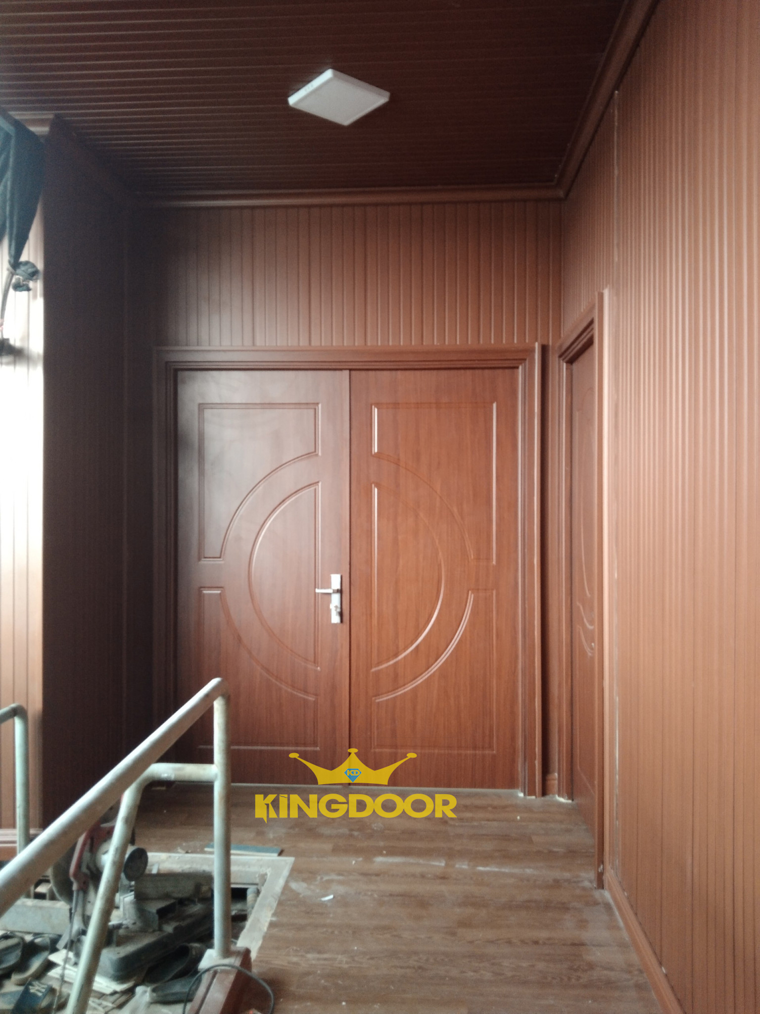 cua-nhua-composite-tai-tphcm