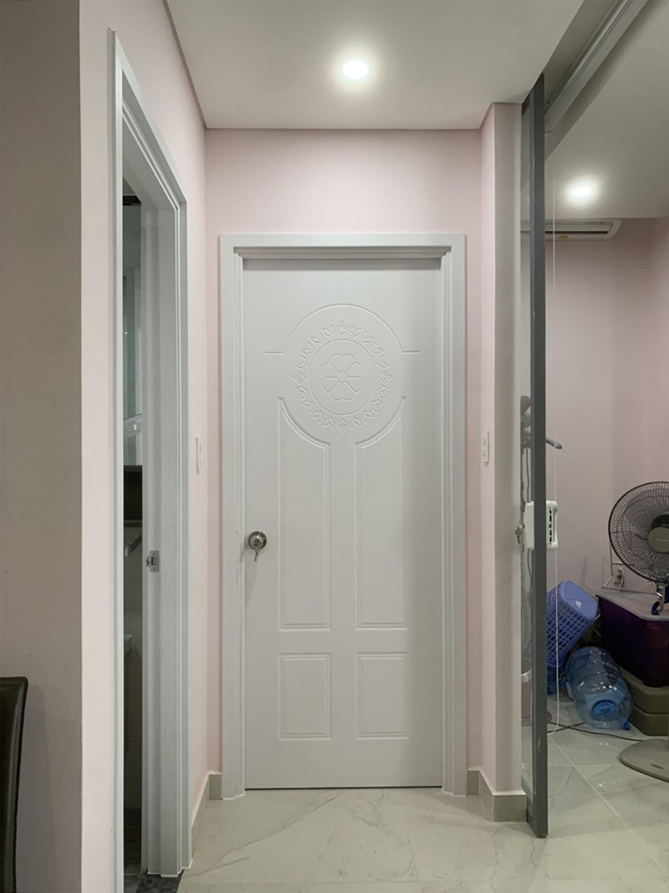 cua-nhua-composite-tai-lam-dong