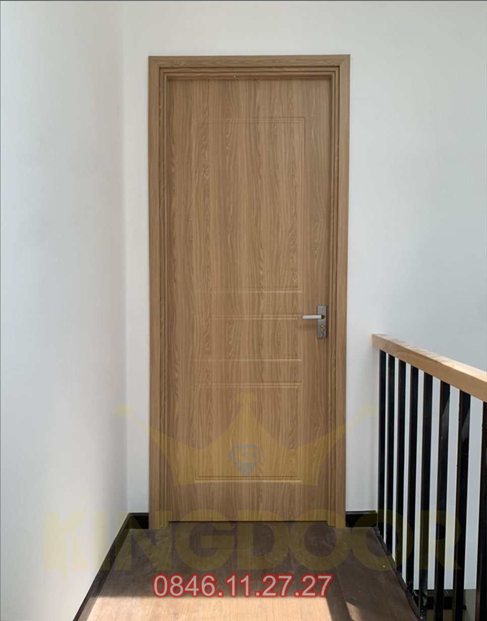 cua-nhua-composite-tai-lam-dong