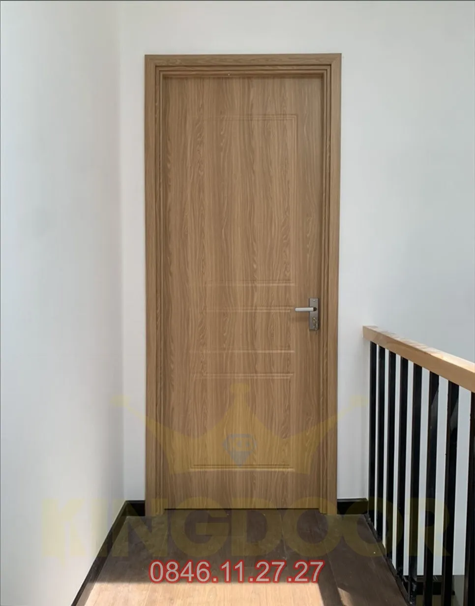 cua-nhua-composite-tai-lam-dong