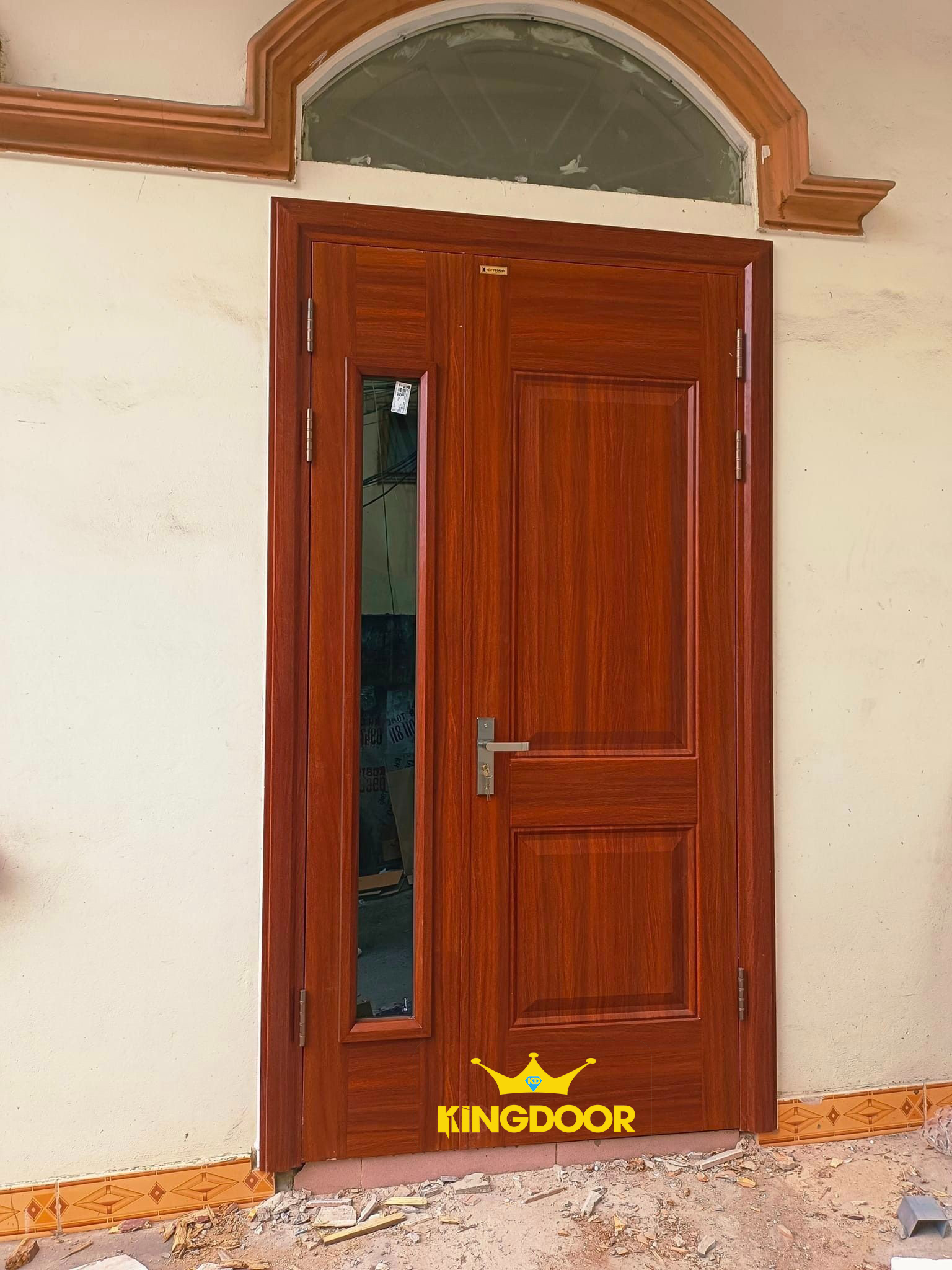 cua-thep-van-go-2-canh -lech