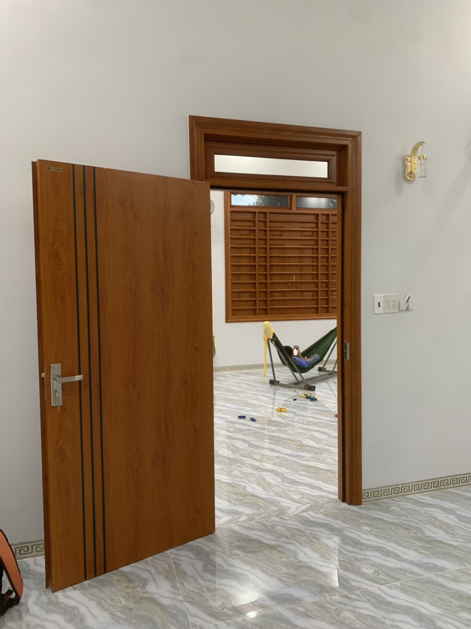 Cửa thép vân gỗ tại Khánh Hòa