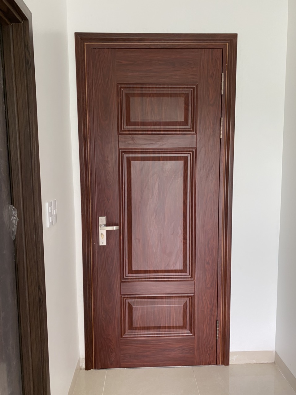 Cửa thép vân gỗ tại Khánh Hòa