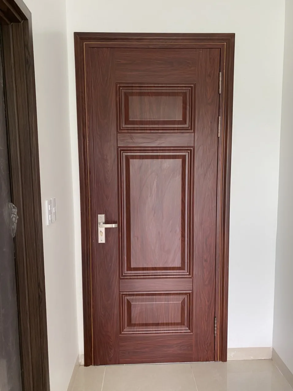 Cửa thép vân gỗ tại Khánh Hòa