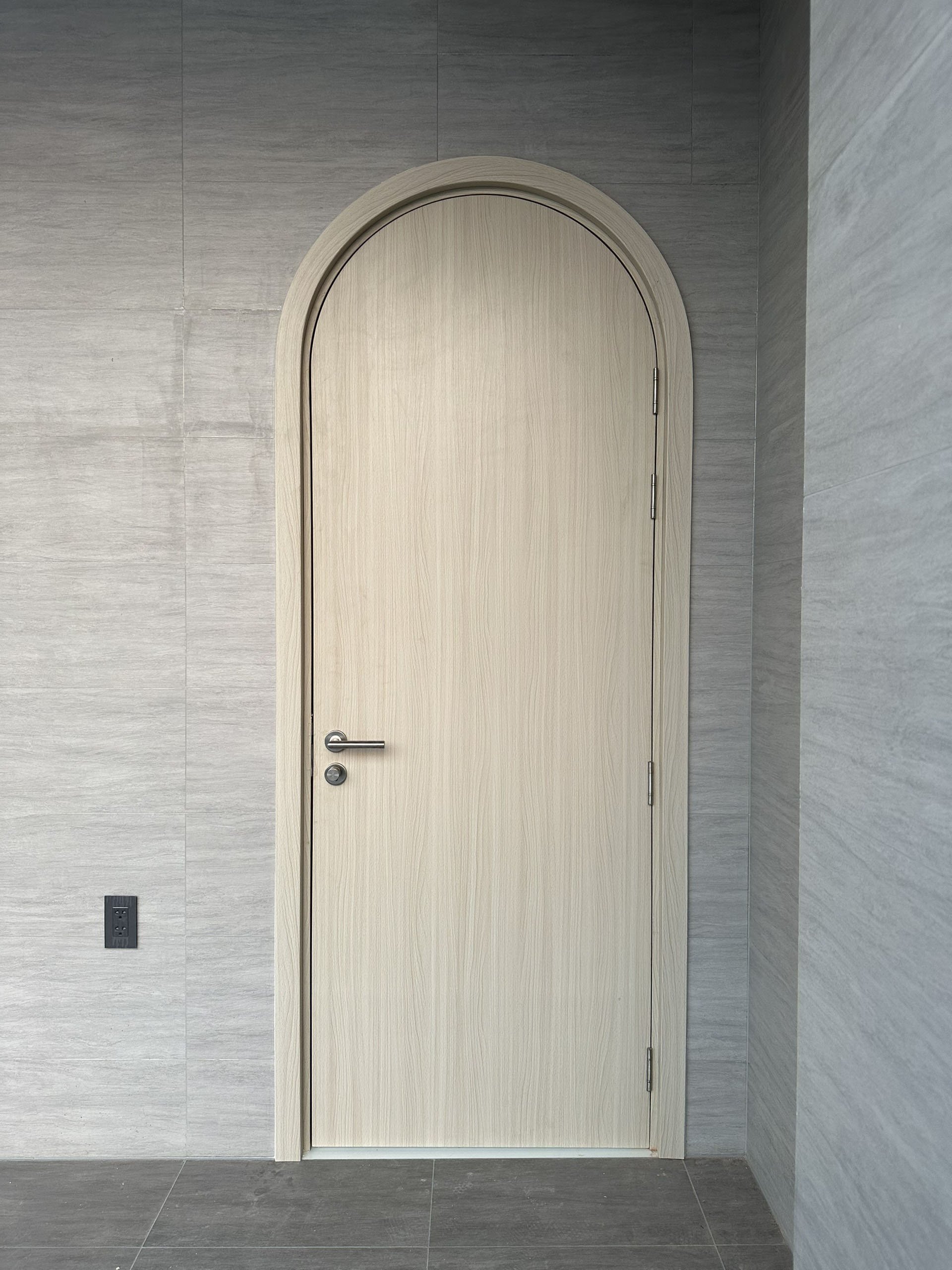 Cửa vòm composite tại tân uyên