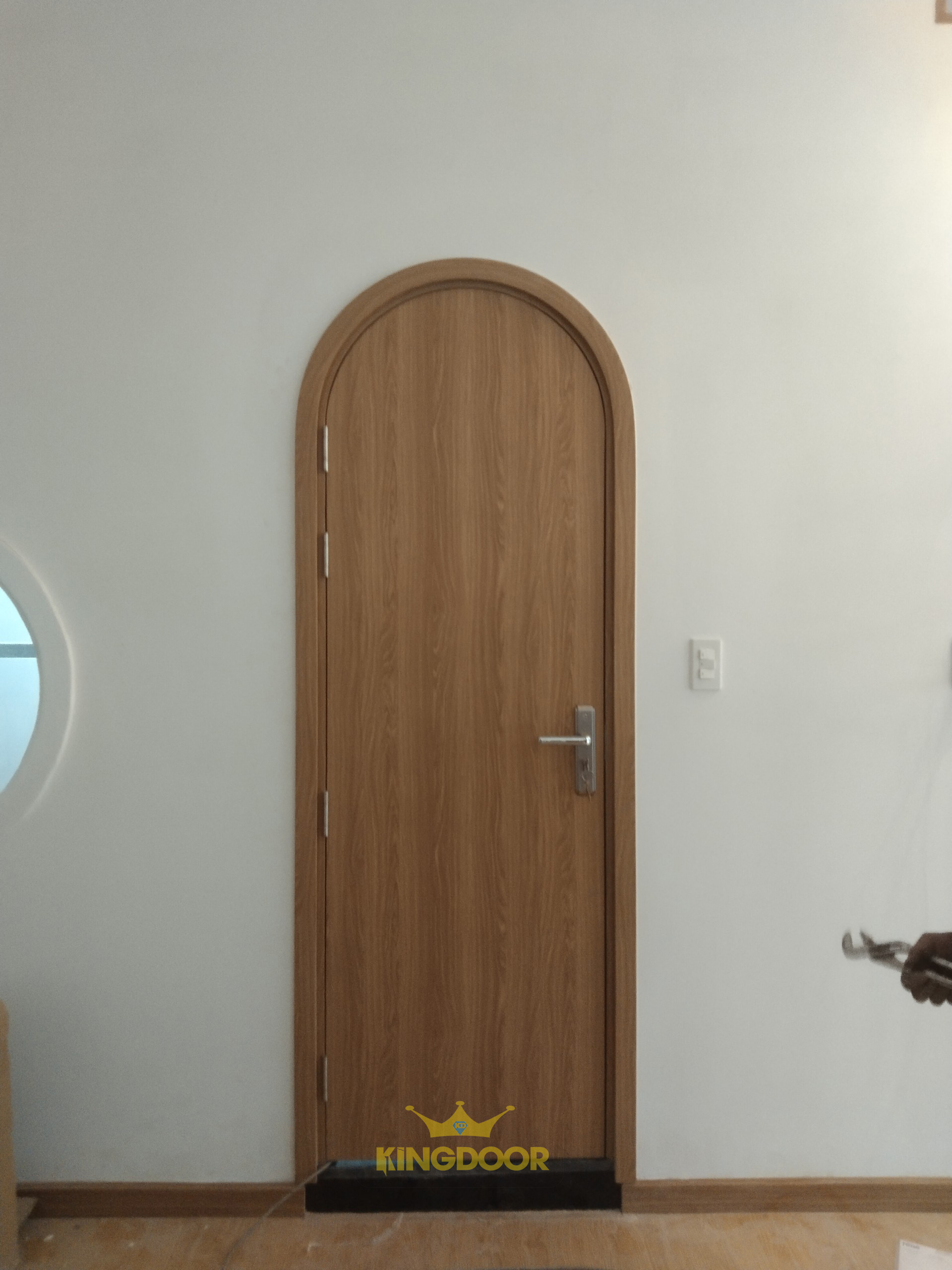 cua-vom-nhua-composite-tai-binh-chanh