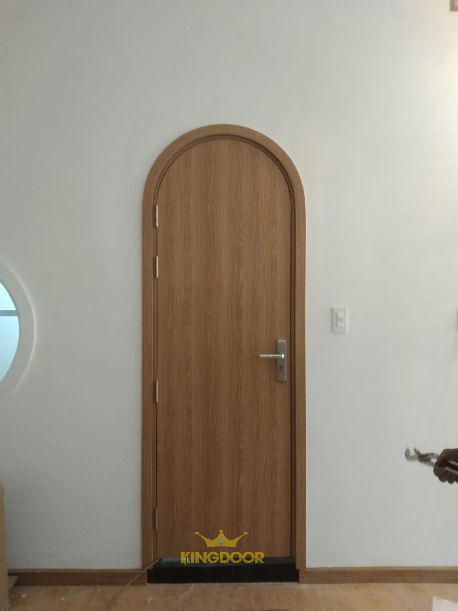 cua-vom-nhua-composite-tai-binh-chanh