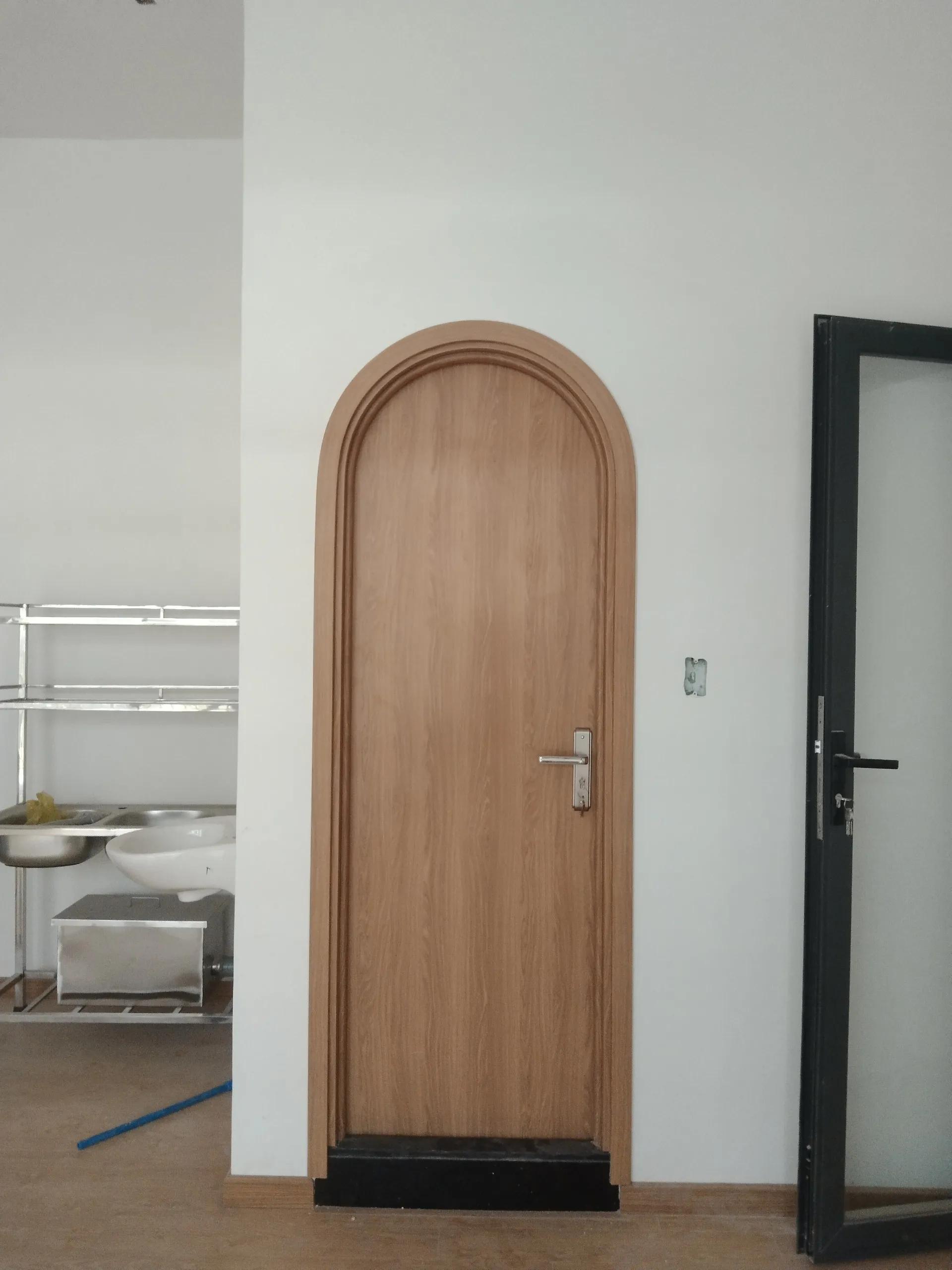 cua-vom-nhua-composite-tai-binh-chanh