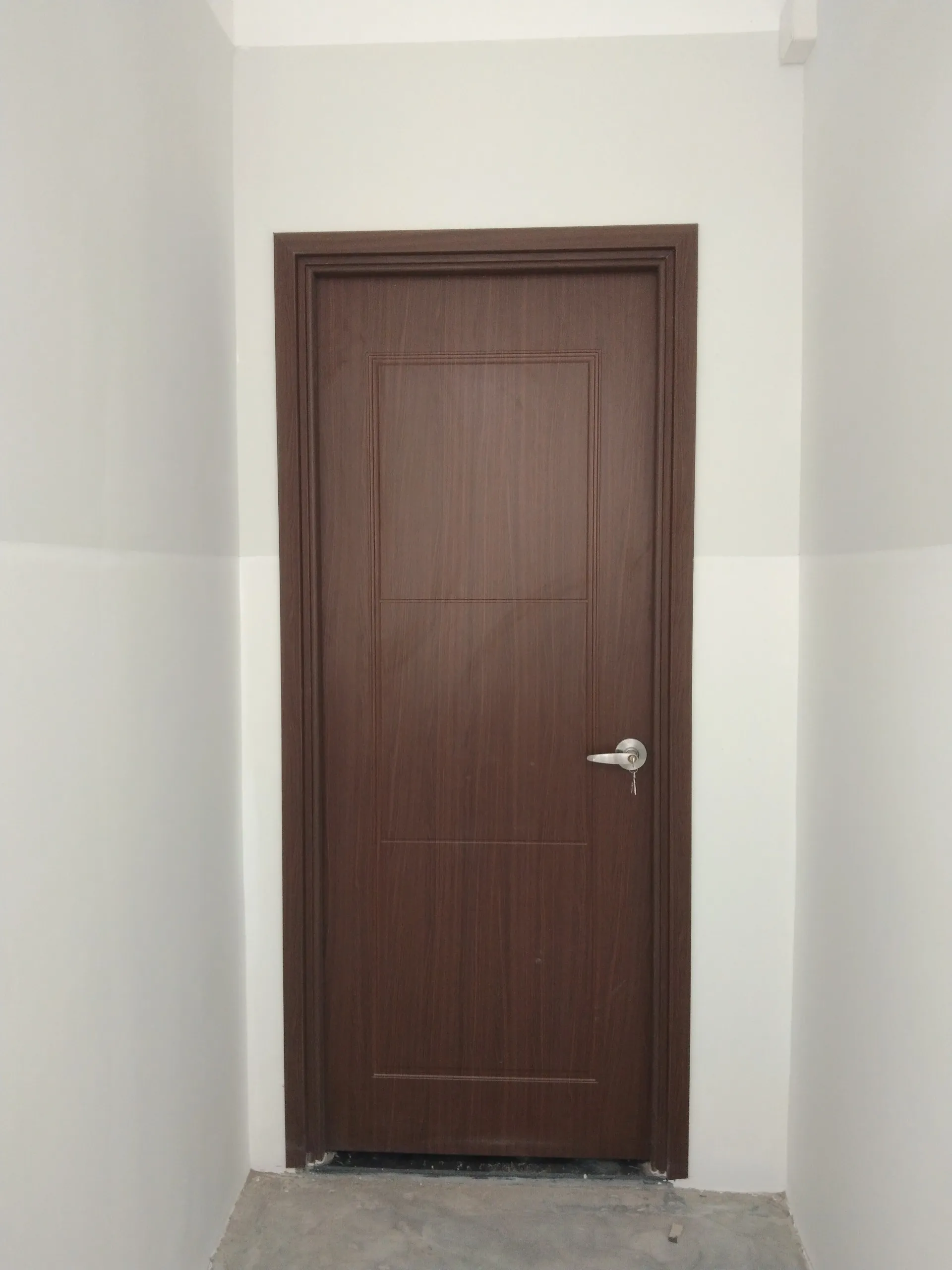 cua-nhua-composite-tai-quan-9