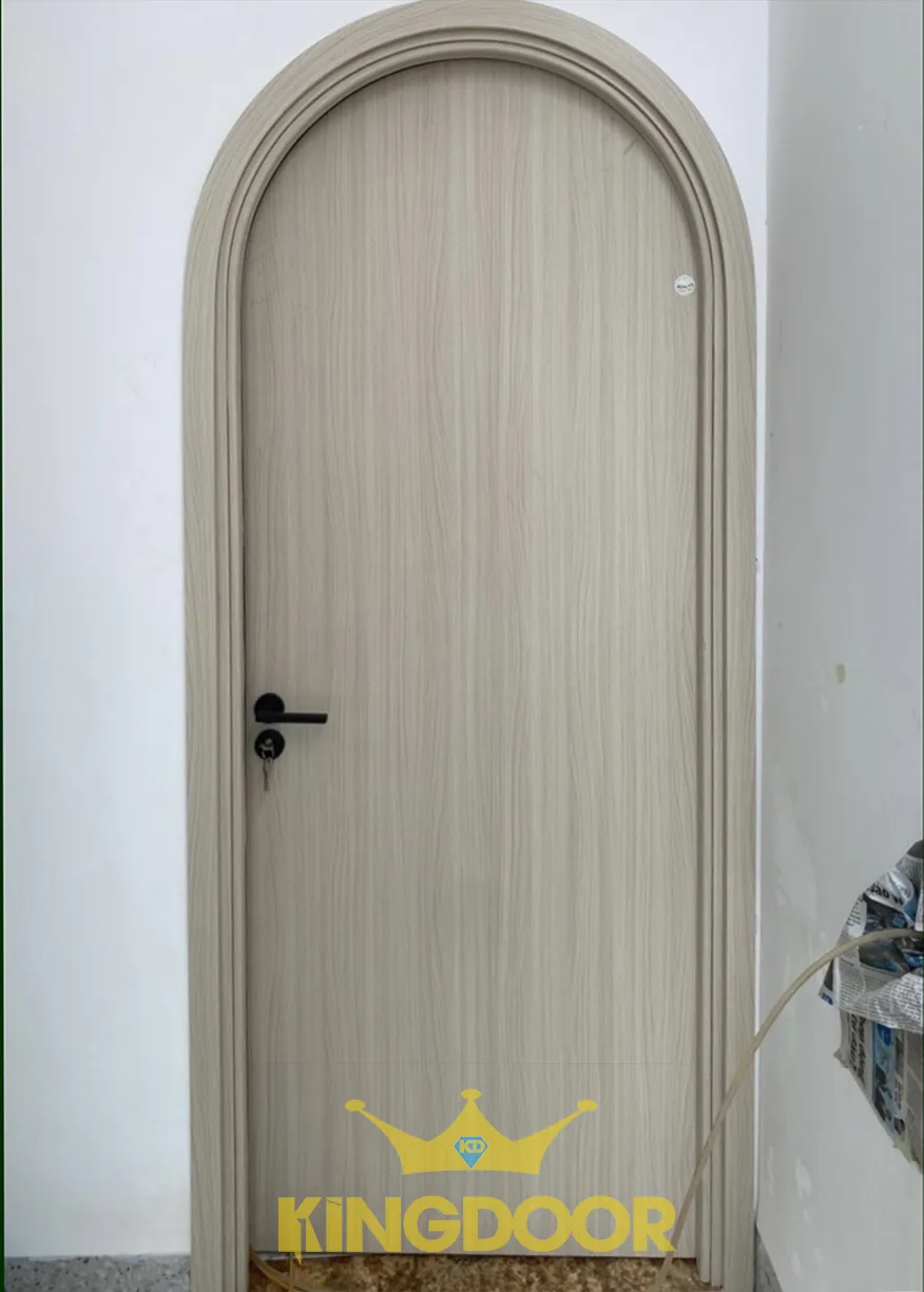 cua-vom-nhua-composite-nha-trang