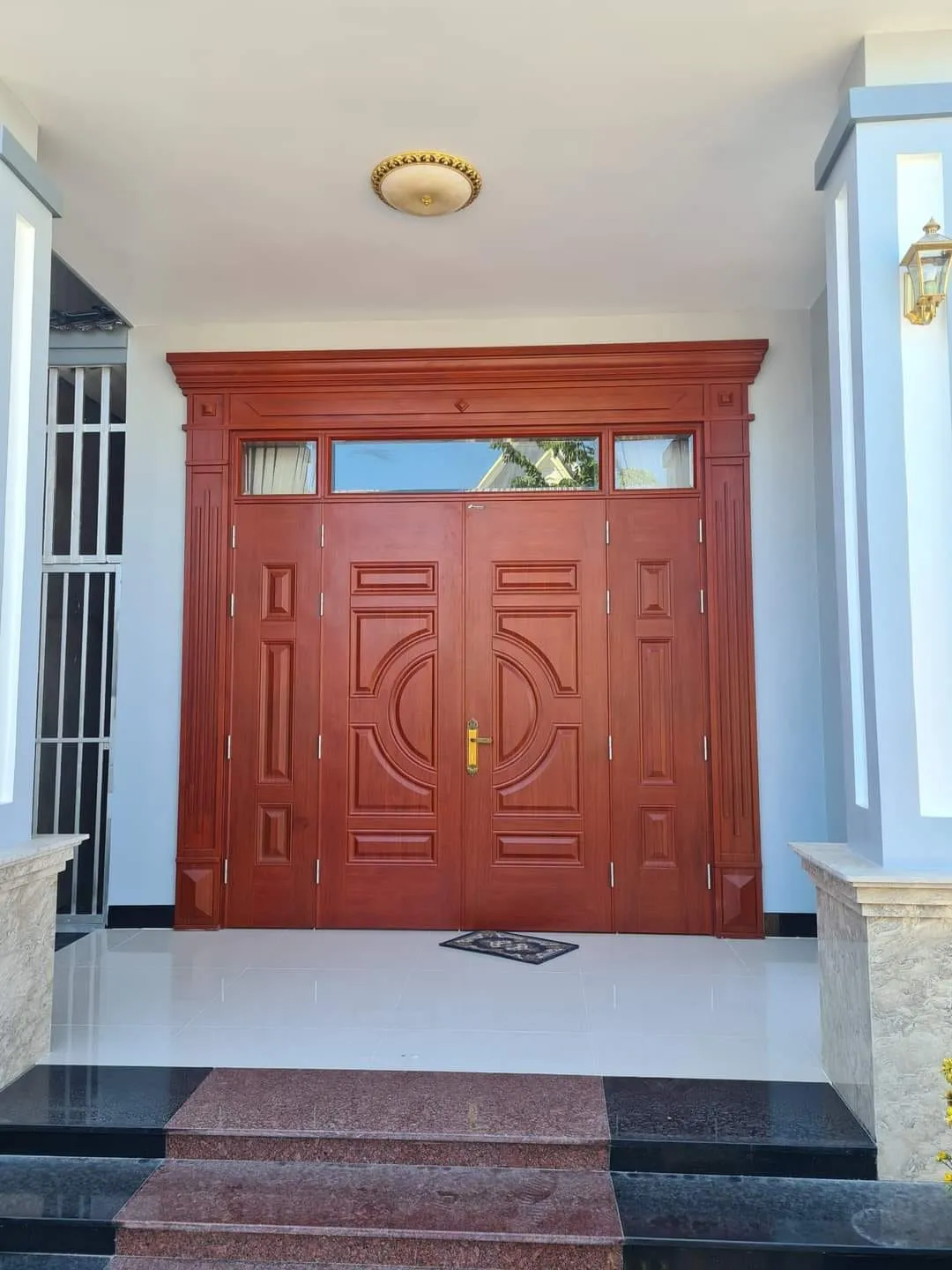 cua-thep-van-go-tai-phu-nhuan-tphcm