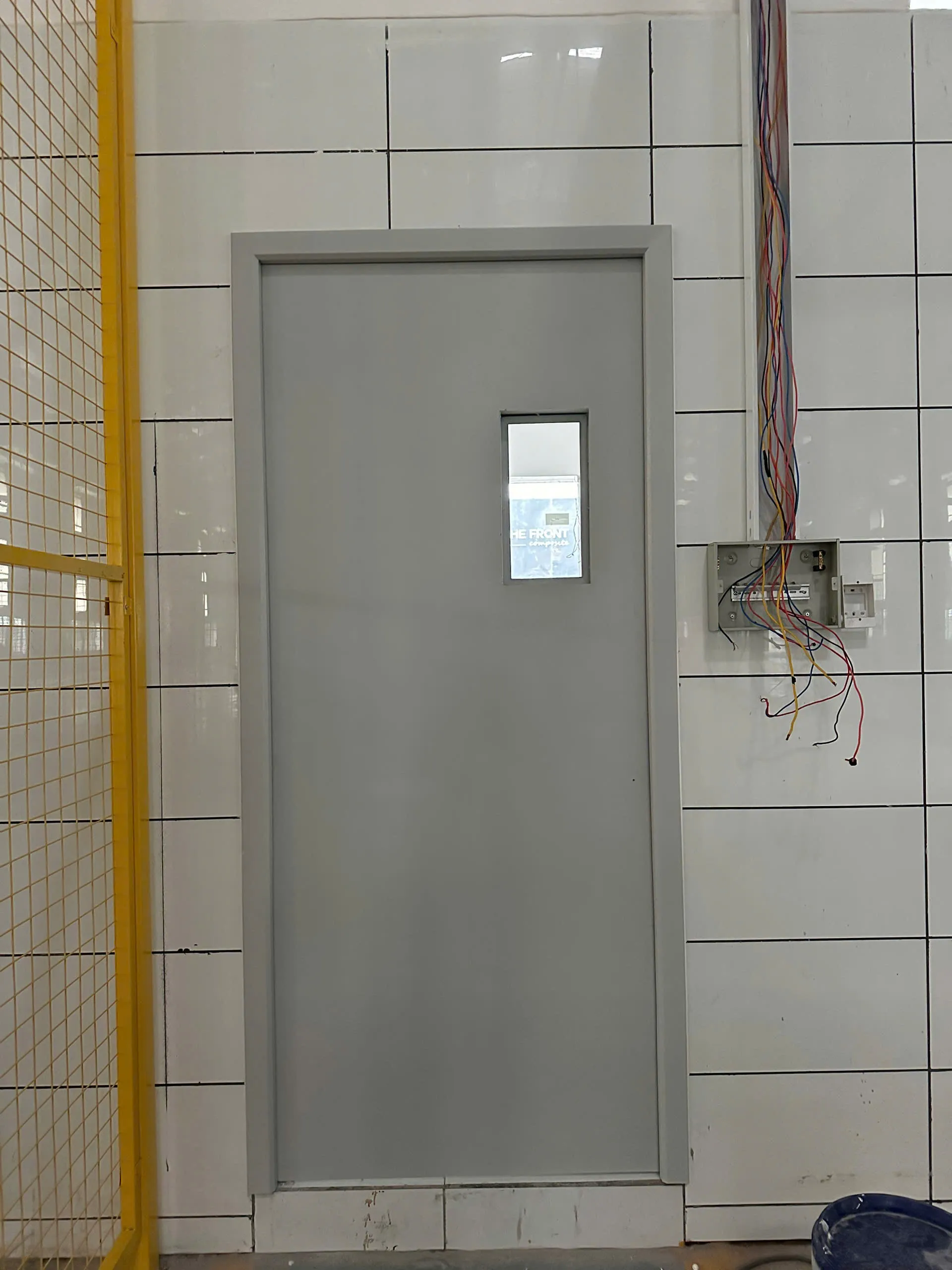 cua-thep-chong-chay-tai-da-lat