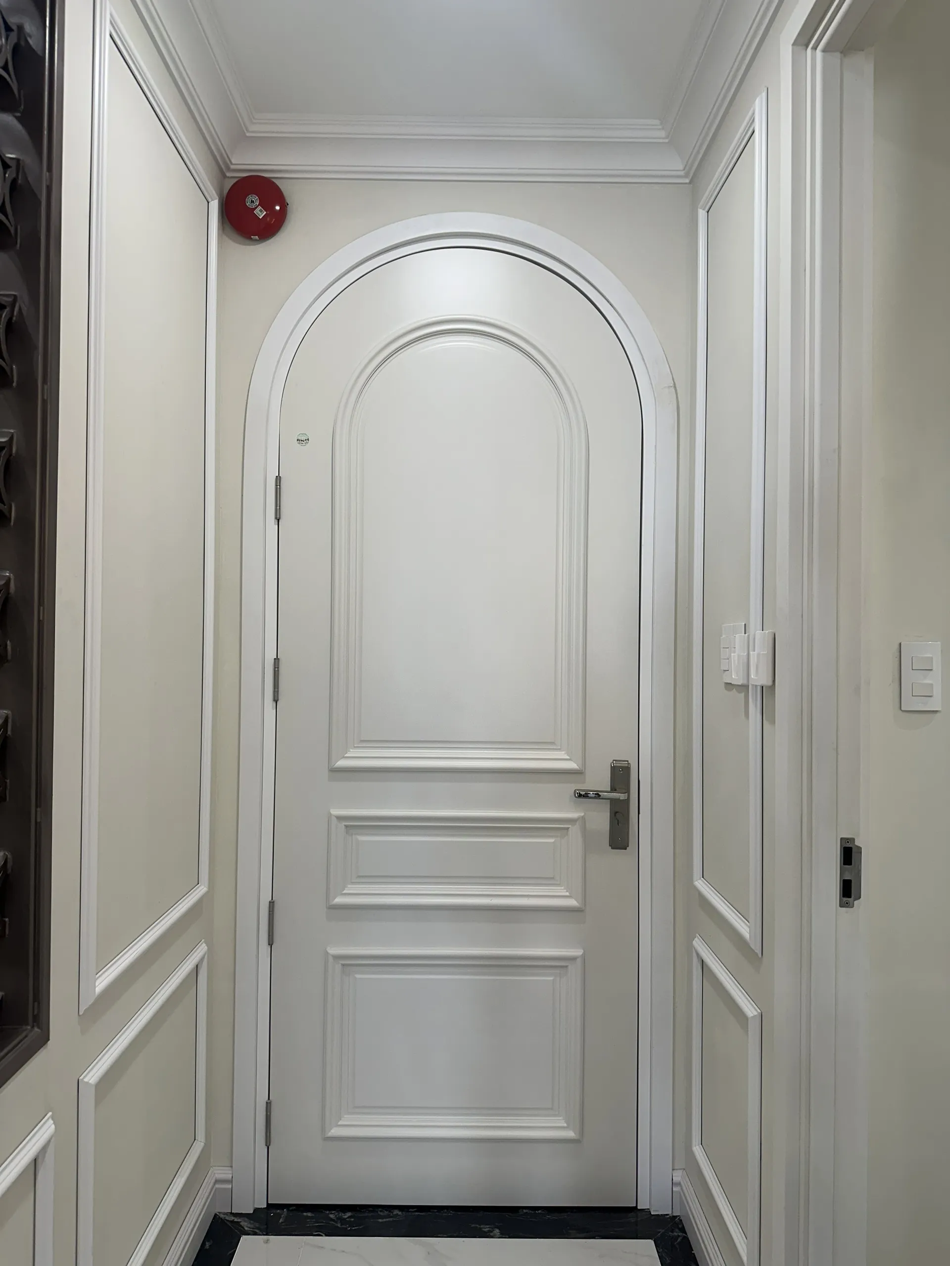 cua_nhua_composite_tai_Dak_Lak