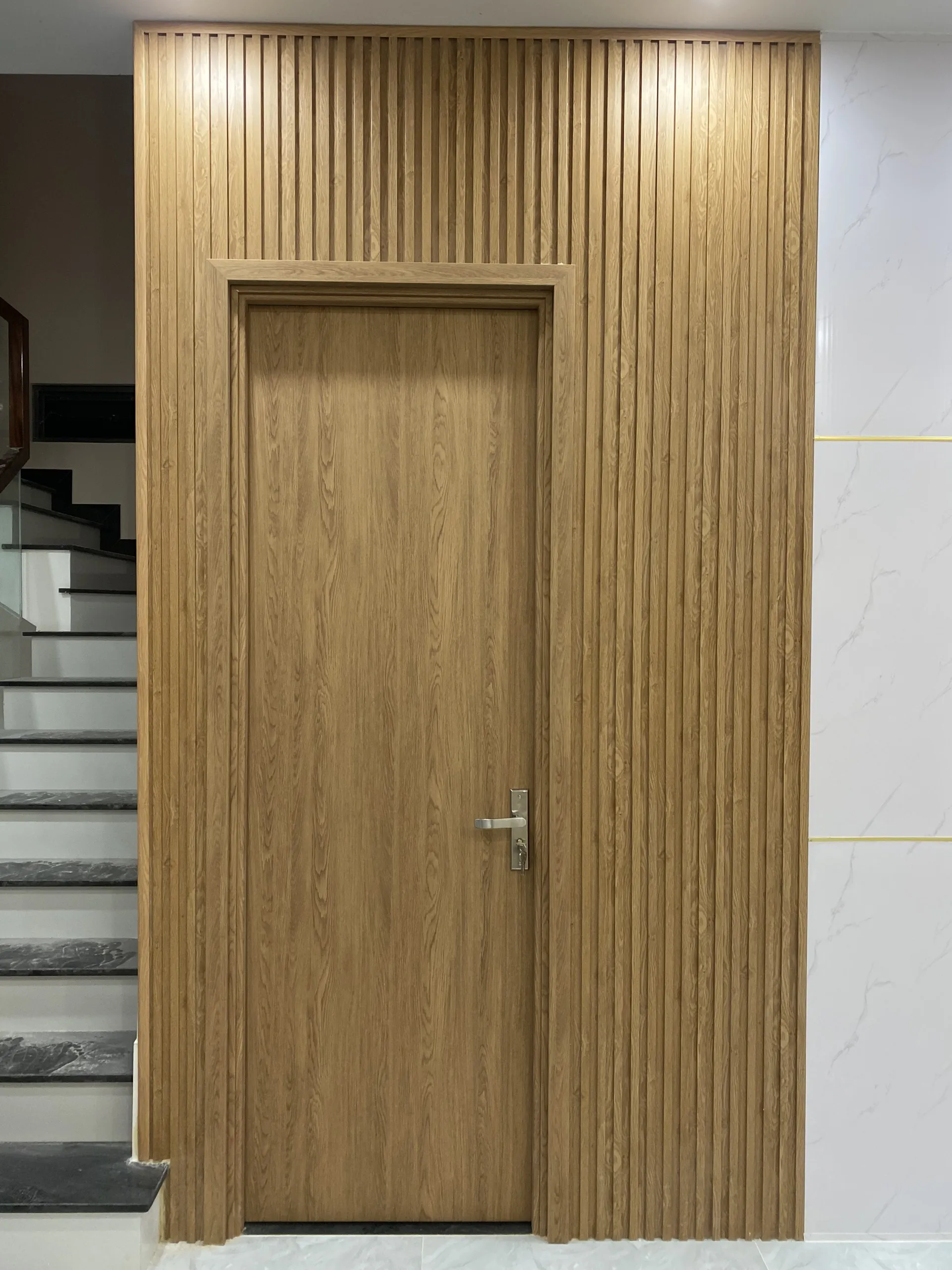 cua_nhua_composite_tai_Dak_Lak