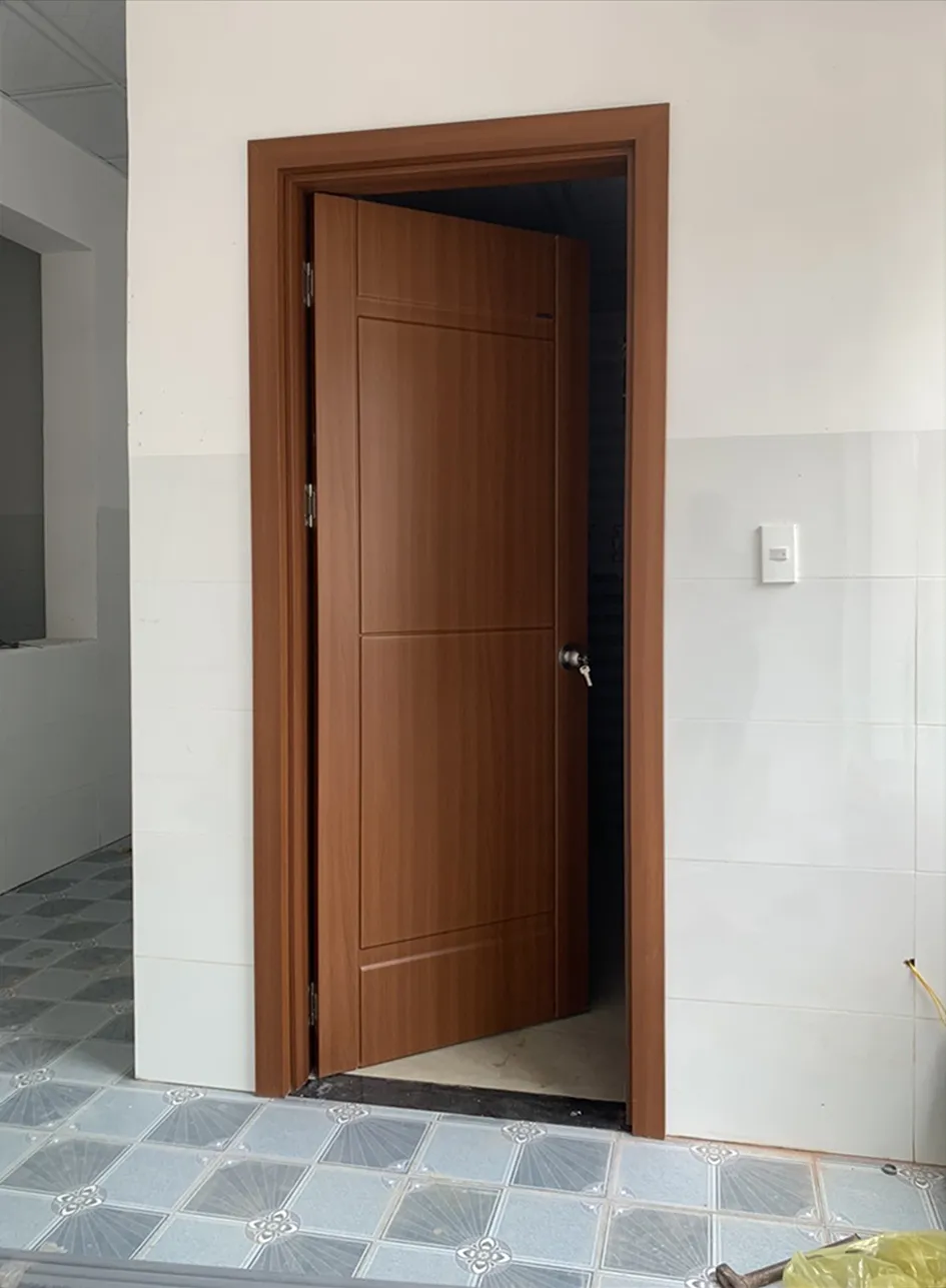 cua-nhua-abs-tai-hau-giang