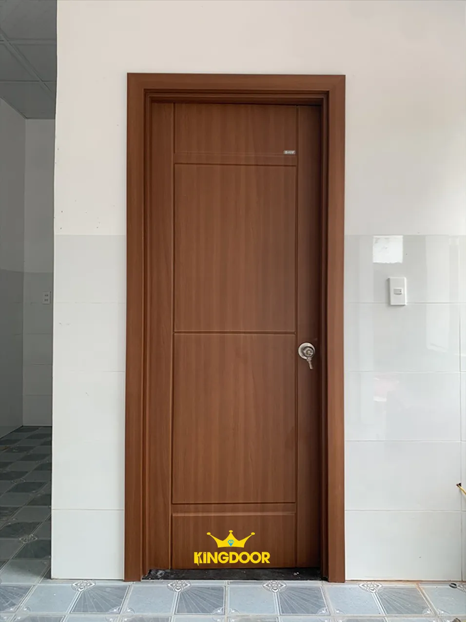 cua-nhua-abs-tai-hau-giang