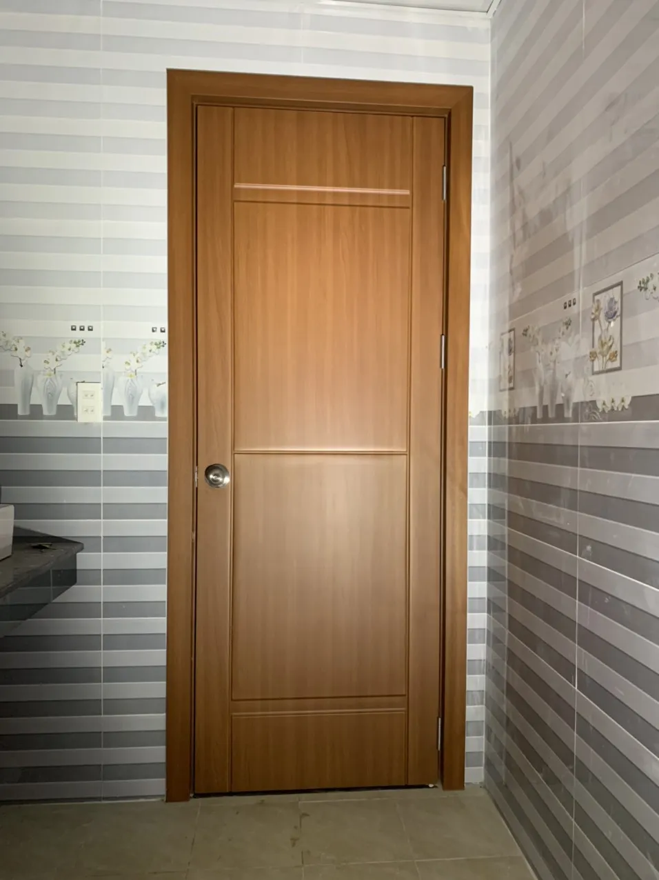 cua-nhua-abs-han-quoc-tai-hoc-mon