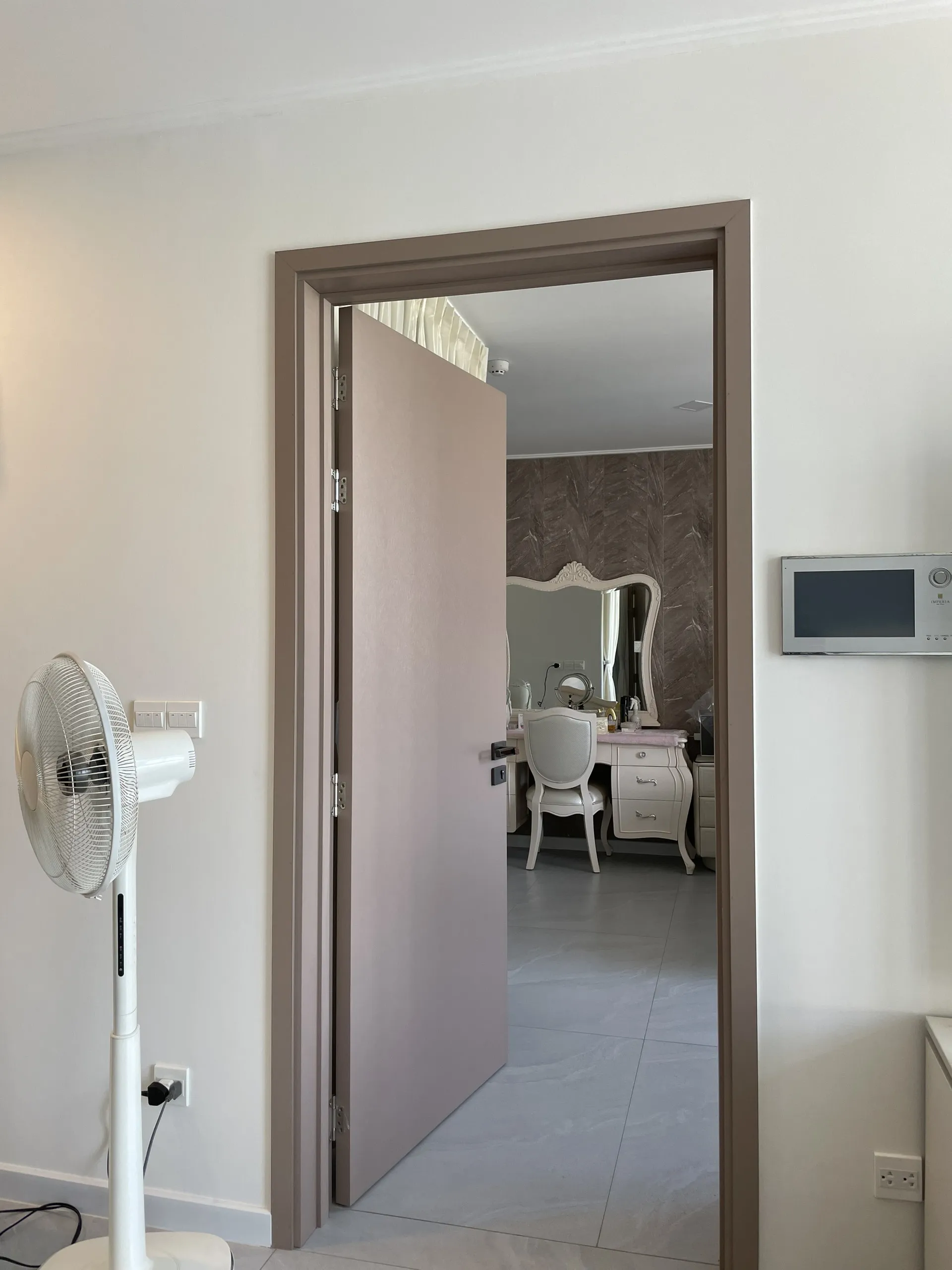 cửa gỗ công nghiêp tại Bảo Lộc - Lâm Đồng