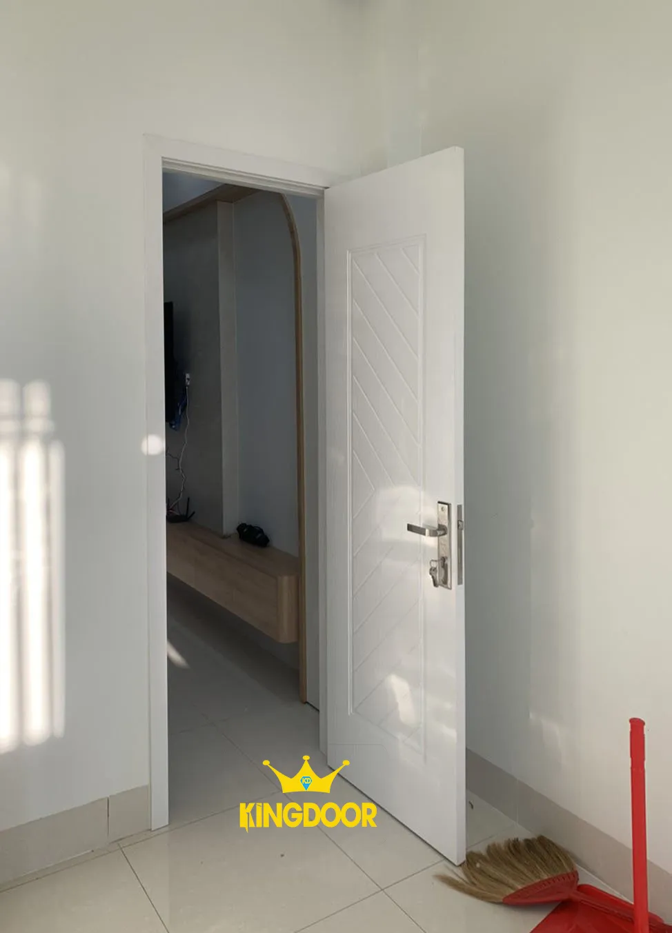 cua-nhua-abs-han-quoc-tai-phuong-ben-nghe