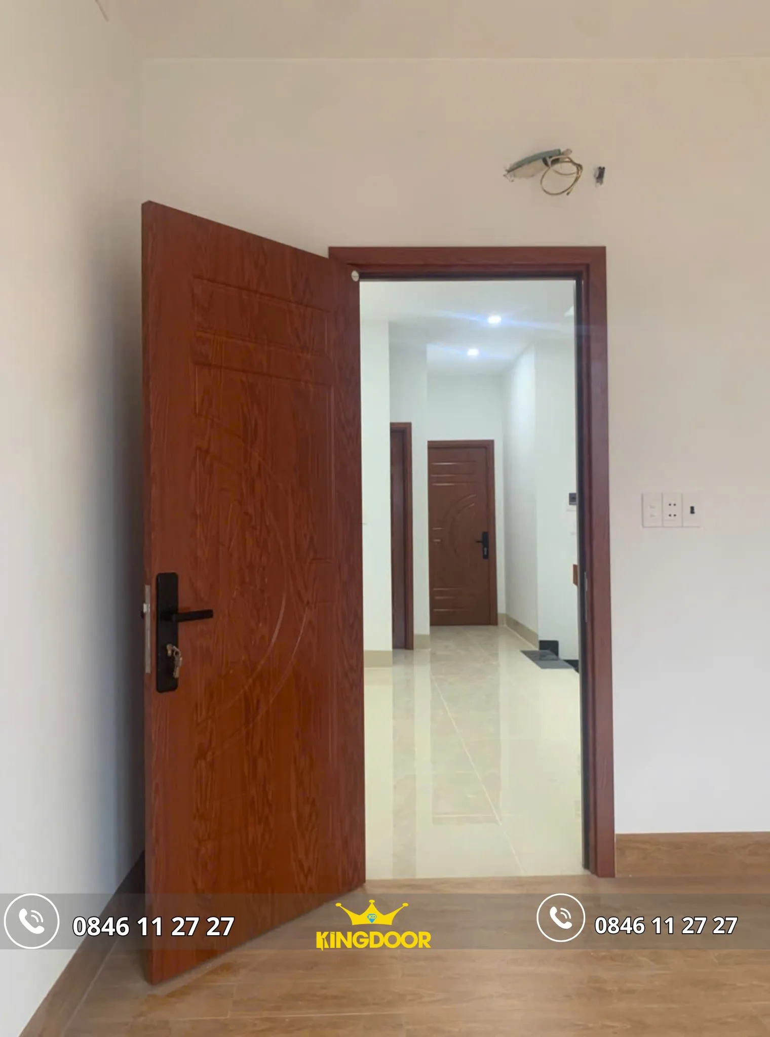 cua-nhua-composite-tai-phuong-sai-gon