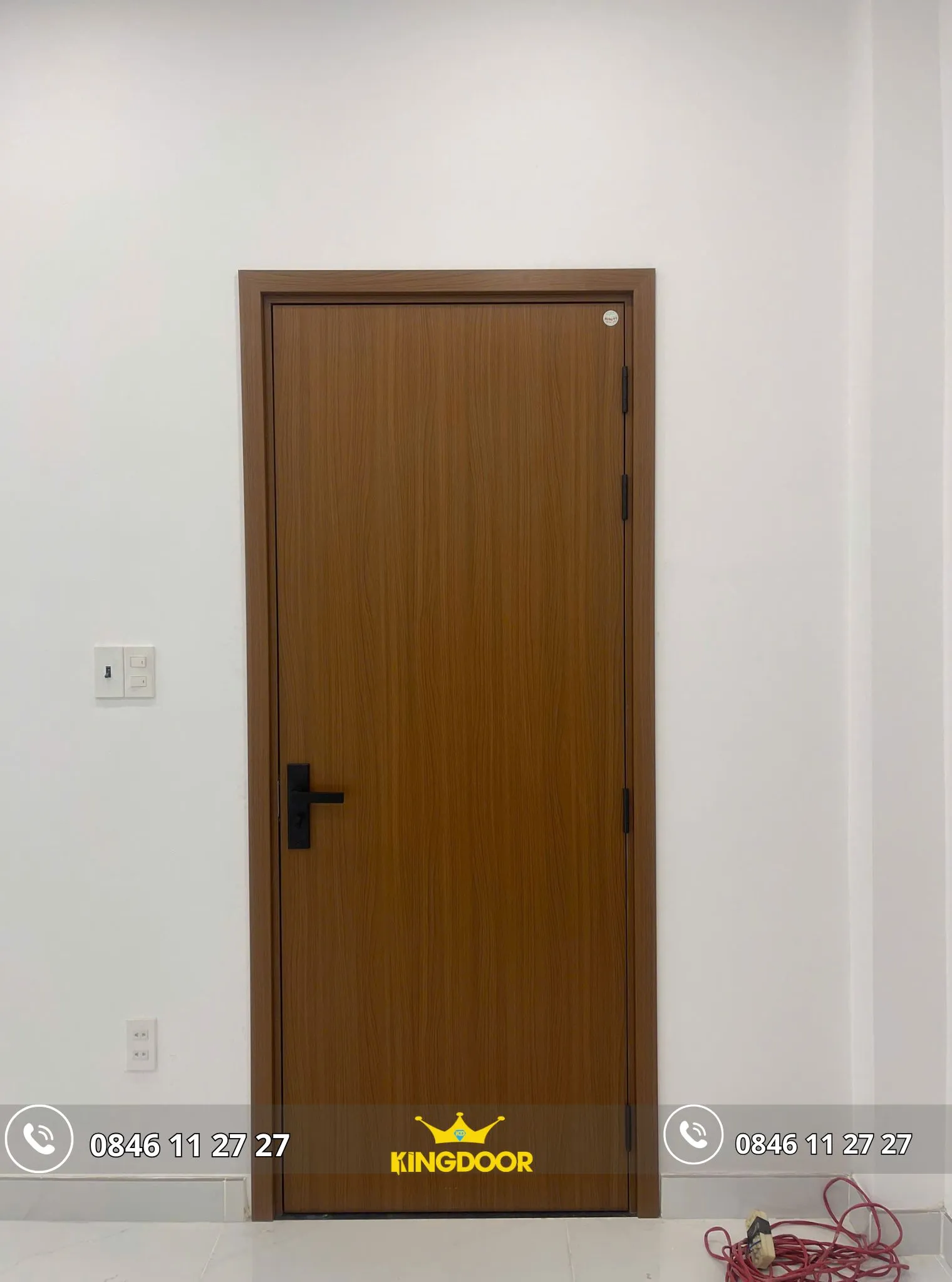 cua-nhua-composite-tai-phuong-sai-gon