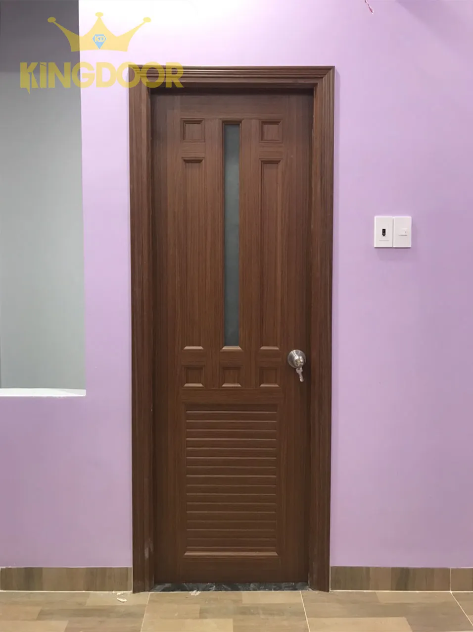 cua-nhua-dai-loan-tai-phuong-ben-thanh