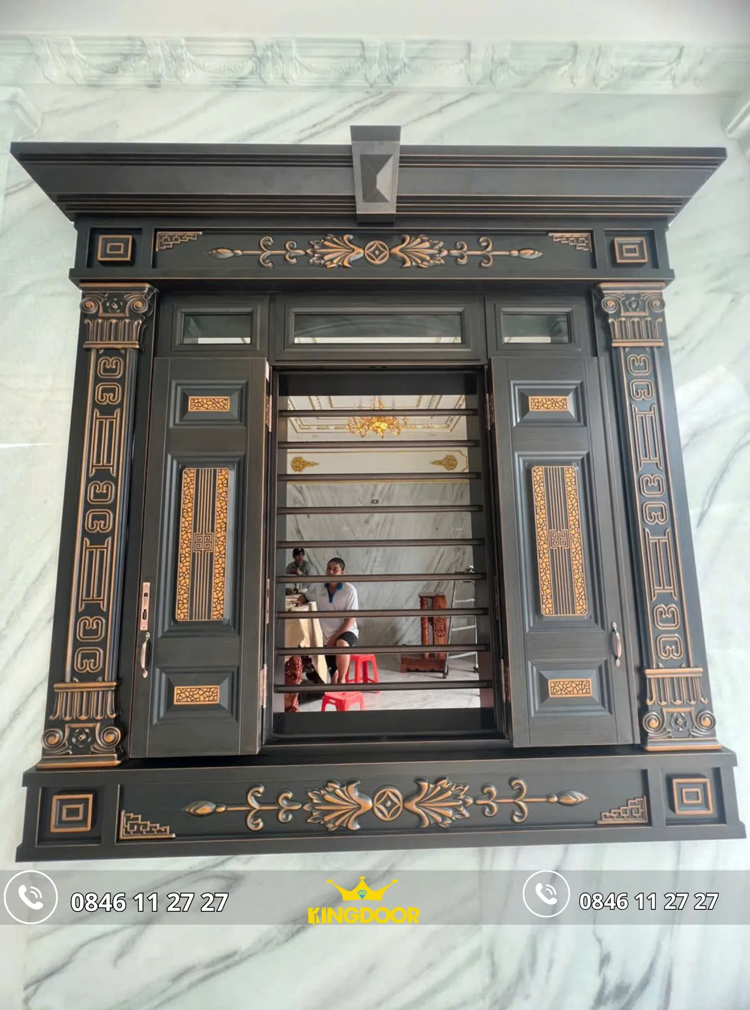 cua-thep-van-go-classic-5D