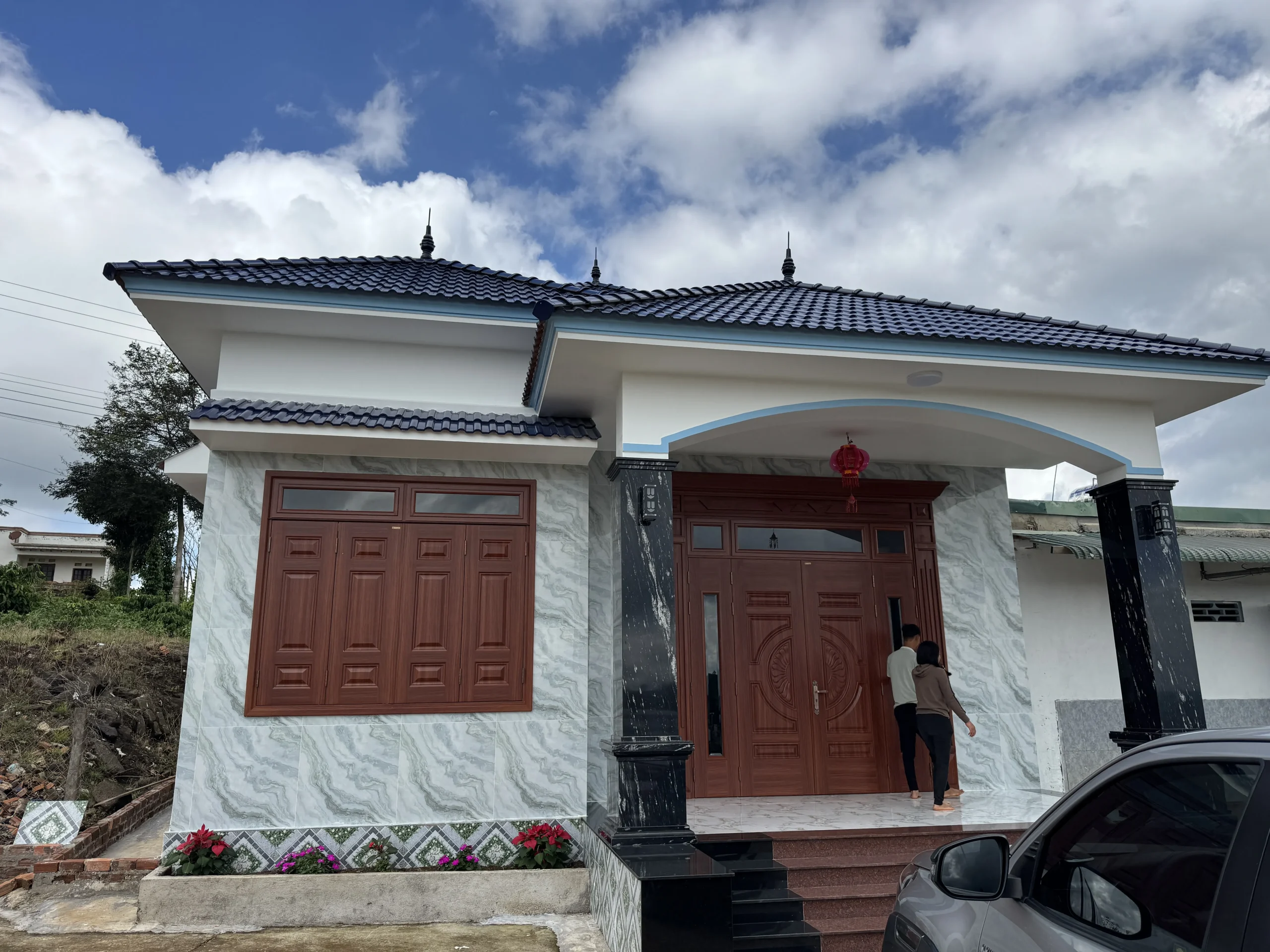 cua-thep-van-go-tai-phuong-binh-tay