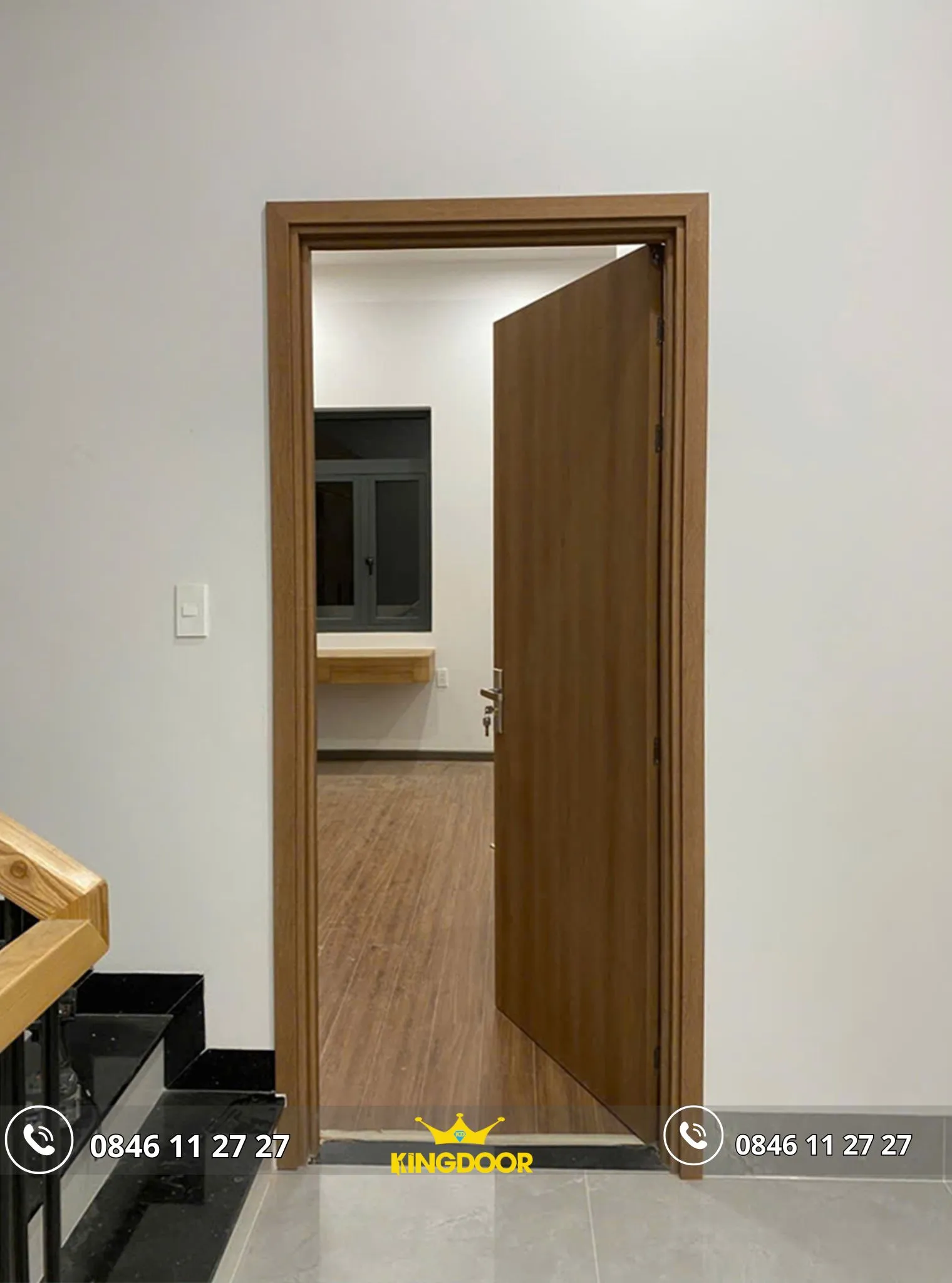 cua-nhua-composite-tai-phuong-xuan-hoa